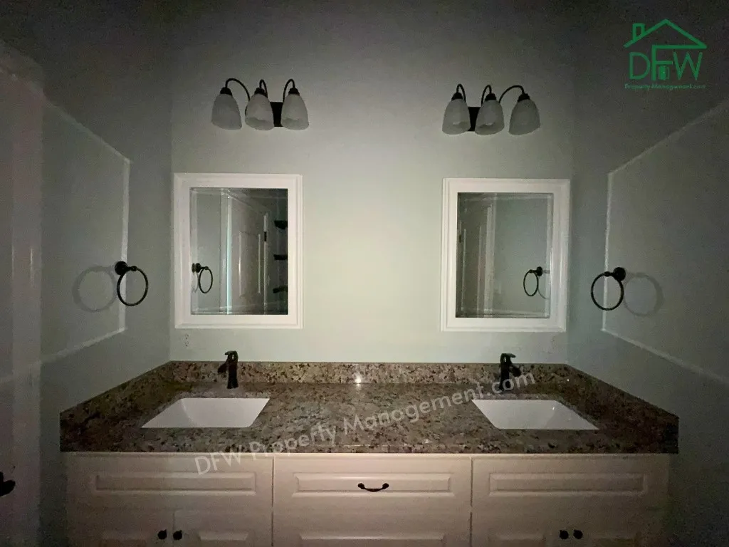 Single Family Residence For Rent in Parker County , 105 Fawna Drive, Azle, Texas 76020, 4 Bedroom, 3 Bathroom, 2 Garage spaces, 2,410 Sqft, built in 2021, mls#21421025, Real Estate Agent in Azle, Homes For Rent in Parker county, Homes For Rent in Azle, Realtor in Azle Texas, Real Estate Brokerage Independent Realty Texas, Luminita Cordes Realtor