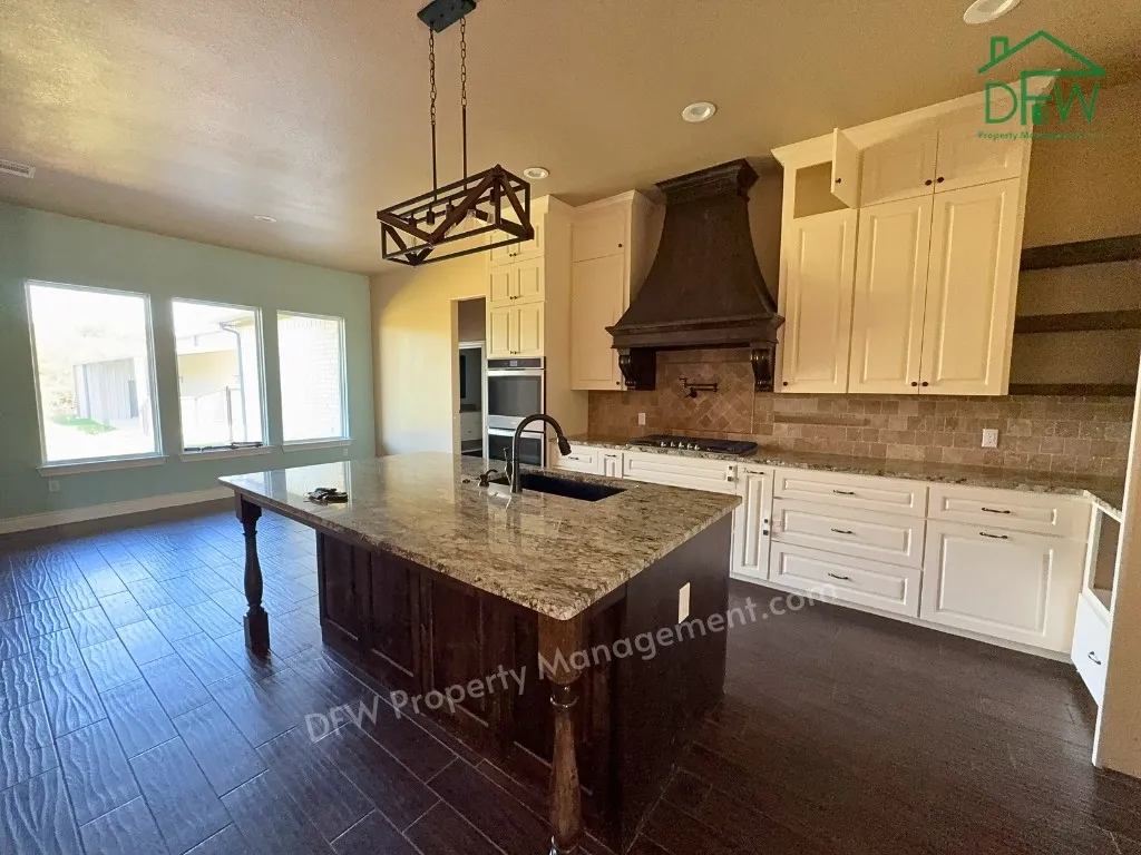 Single Family Residence For Rent in Parker County , 105 Fawna Drive, Azle, Texas 76020, 4 Bedroom, 3 Bathroom, 2 Garage spaces, 2,410 Sqft, built in 2021, mls#21421025, Real Estate Agent in Azle, Homes For Rent in Parker county, Homes For Rent in Azle, Realtor in Azle Texas, Real Estate Brokerage Independent Realty Texas, Luminita Cordes Realtor