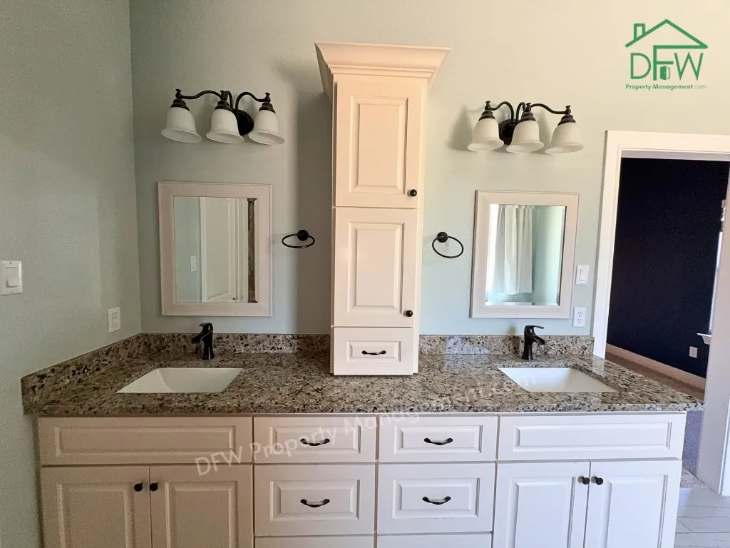 Single Family Residence For Rent in Parker County , 105 Fawna Drive, Azle, Texas 76020, 4 Bedroom, 3 Bathroom, 2 Garage spaces, 2,410 Sqft, built in 2021, mls#21421025, Real Estate Agent in Azle, Homes For Rent in Parker county, Homes For Rent in Azle, Realtor in Azle Texas, Real Estate Brokerage Independent Realty Texas, Luminita Cordes Realtor