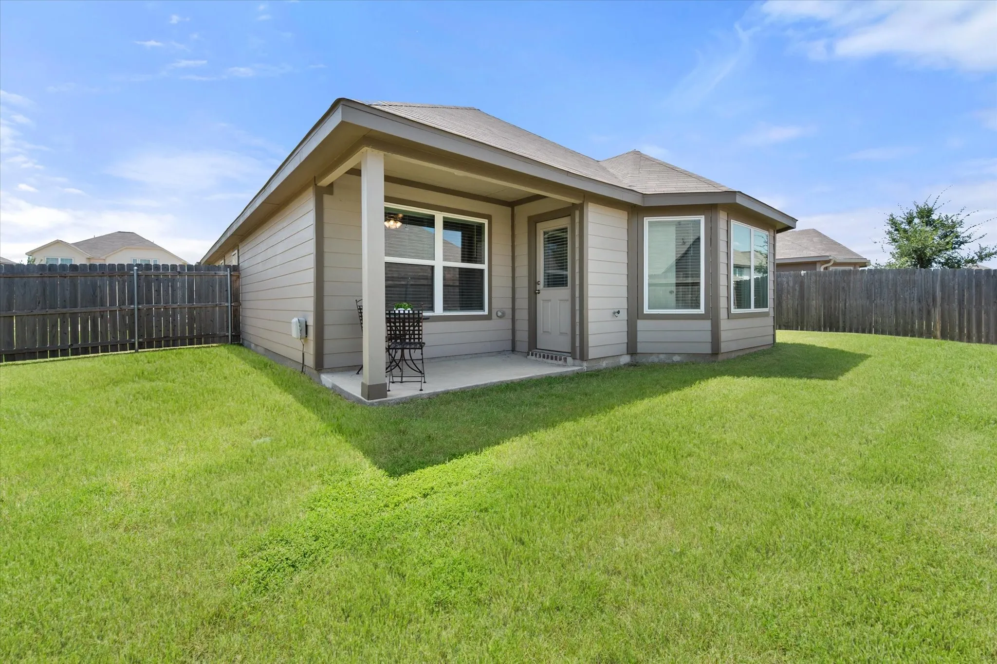 Single Family Residence For Rent in Tarrant County , 10625 Bleat Street, Fort Worth, Texas 76036, 3 Bedroom, 2 Bathroom, 2 Garage spaces, 1,479 Sqft, built in 2024, mls#21421093, Real Estate Agent in Fort Worth, Homes For Rent in Tarrant county, Homes For Rent in Fort Worth, Realtor in Fort Worth Texas, Real Estate Brokerage Independent Realty Texas, Luminita Cordes Realtor
