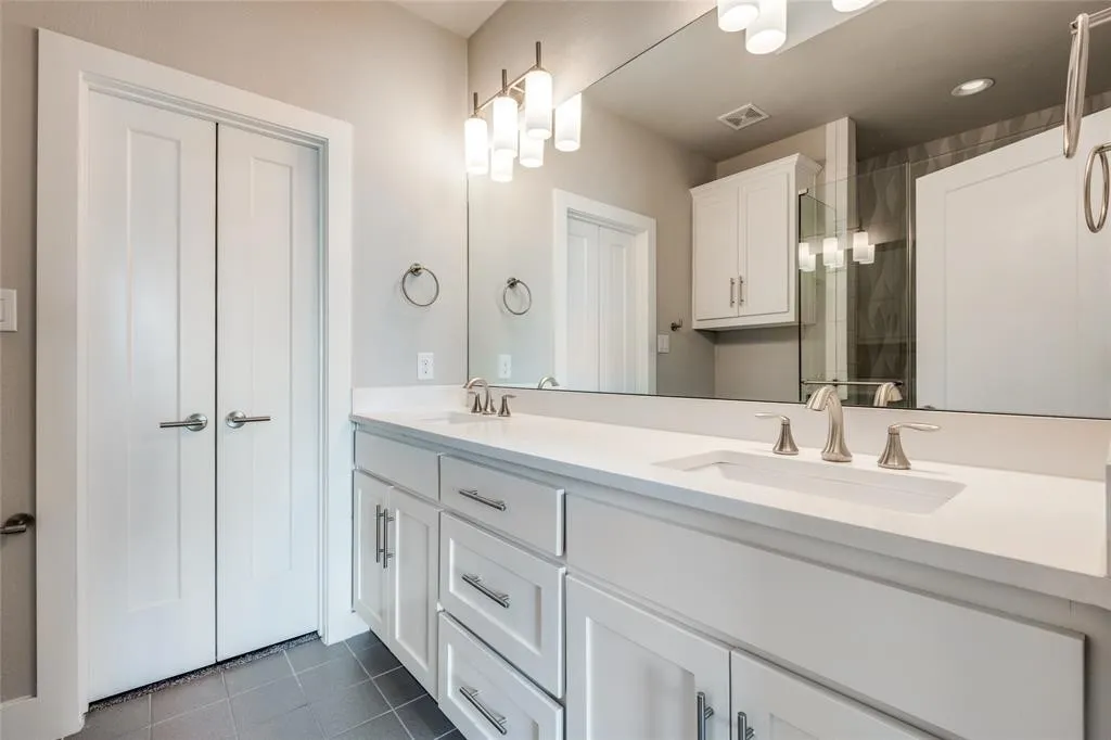 Condominium For Rent in Dallas County , 4914 Live Oak Street 9, Dallas, Texas 75206, 2 Bedroom, 3 Bathroom, 2 Garage spaces, 2,245 Sqft, built in 2018, mls#21388816, Real Estate Agent in Dallas, Homes For Rent in Dallas county, Homes For Rent in Dallas, Realtor in Dallas Texas, Real Estate Brokerage Independent Realty Texas, Luminita Cordes Realtor