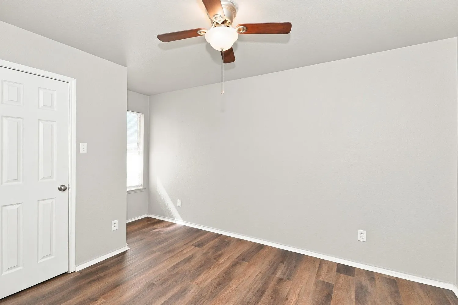 Single Family Residence For Rent in Tarrant County , 3012 Thicket Bend Court, Fort Worth, Texas 76244, 3 Bedroom, 2 Bathroom, 2 Garage spaces, 1,408 Sqft, built in 2005, mls#21421126, Real Estate Agent in Fort Worth, Homes For Rent in Tarrant county, Homes For Rent in Fort Worth, Realtor in Fort Worth Texas, Real Estate Brokerage Independent Realty Texas, Luminita Cordes Realtor