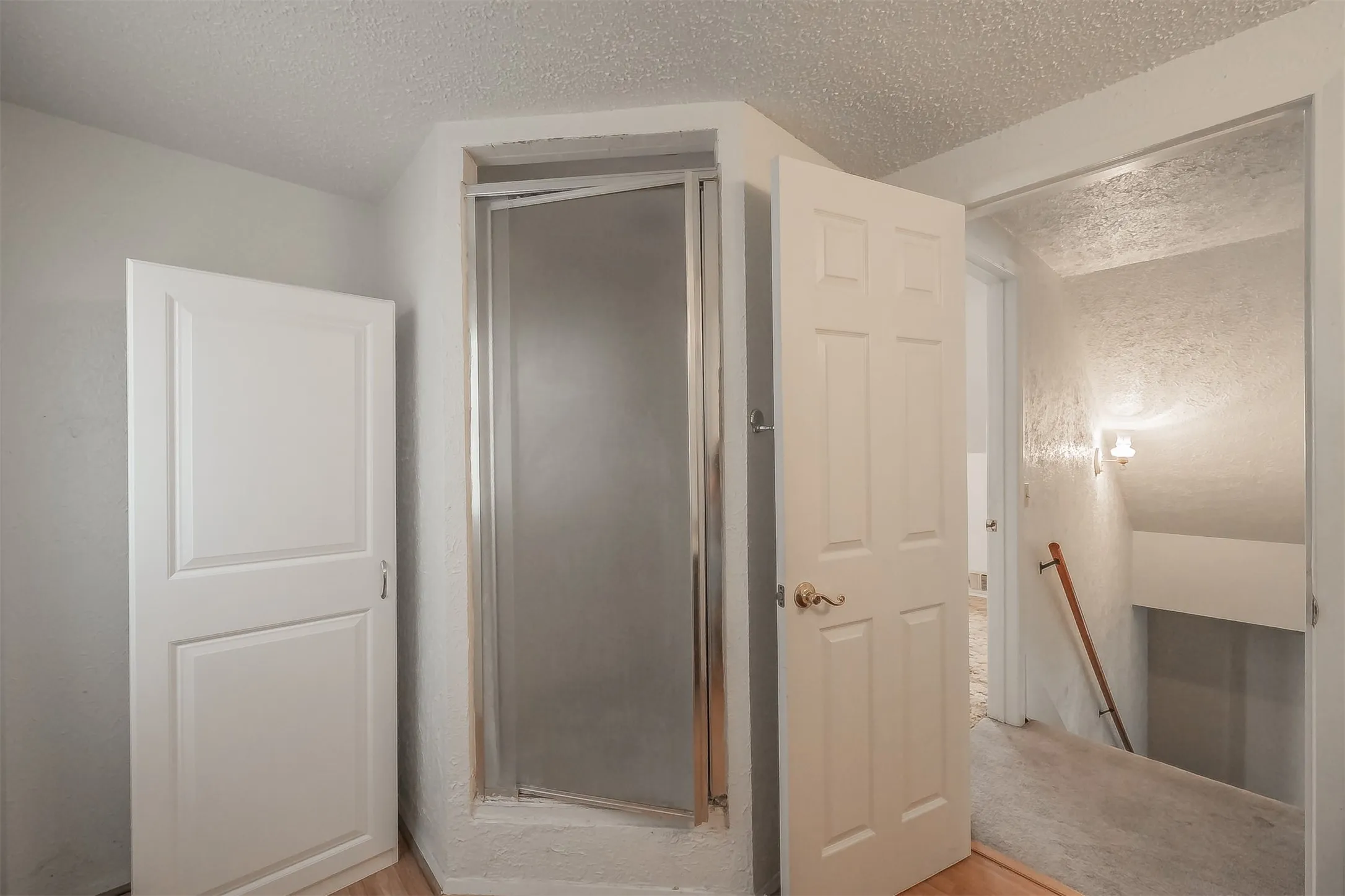 Single Family Residence For Sale in Tarrant County , 1345 Dawn Court, Pelican Bay, Texas 76020, 3 Bedroom, 3 Bathroom, Garage spaces, 2,121 Sqft, built in 1978, mls#21403829, Real Estate Agent in Pelican Bay, Homes For Sale in Tarrant county, Homes For Sale in Pelican Bay, Realtor in Pelican Bay Texas, Real Estate Brokerage Independent Realty Texas, Luminita Cordes Realtor