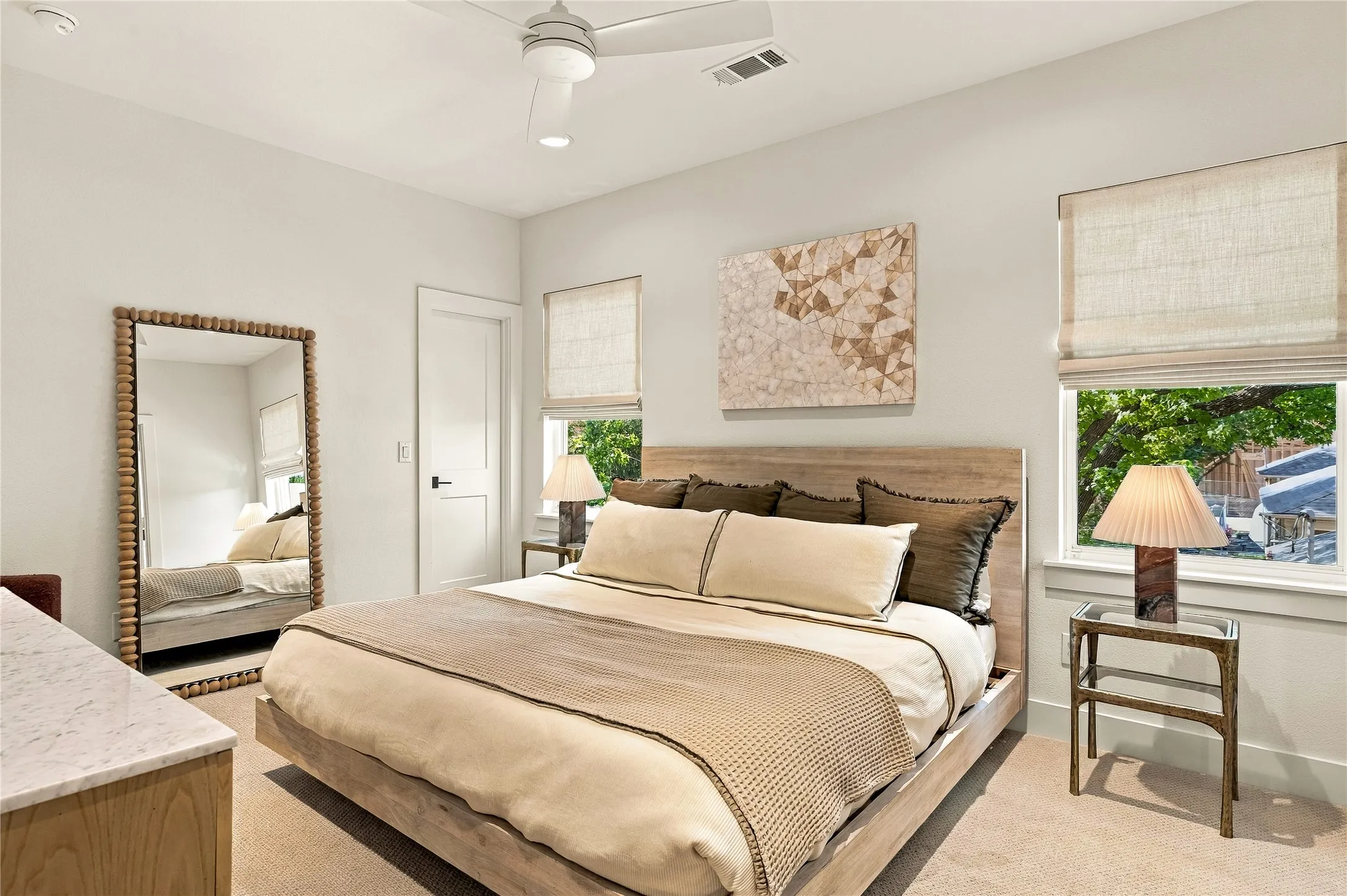 Single Family Residence For Sale in Dallas County , 5520 Martel Avenue, Dallas, Texas 75206, 3 Bedroom, 4 Bathroom, 2 Garage spaces, 2,639 Sqft, built in 2021, mls#21420737, Real Estate Agent in Dallas, Homes For Sale in Dallas county, Homes For Sale in Dallas, Realtor in Dallas Texas, Real Estate Brokerage Independent Realty Texas, Luminita Cordes Realtor