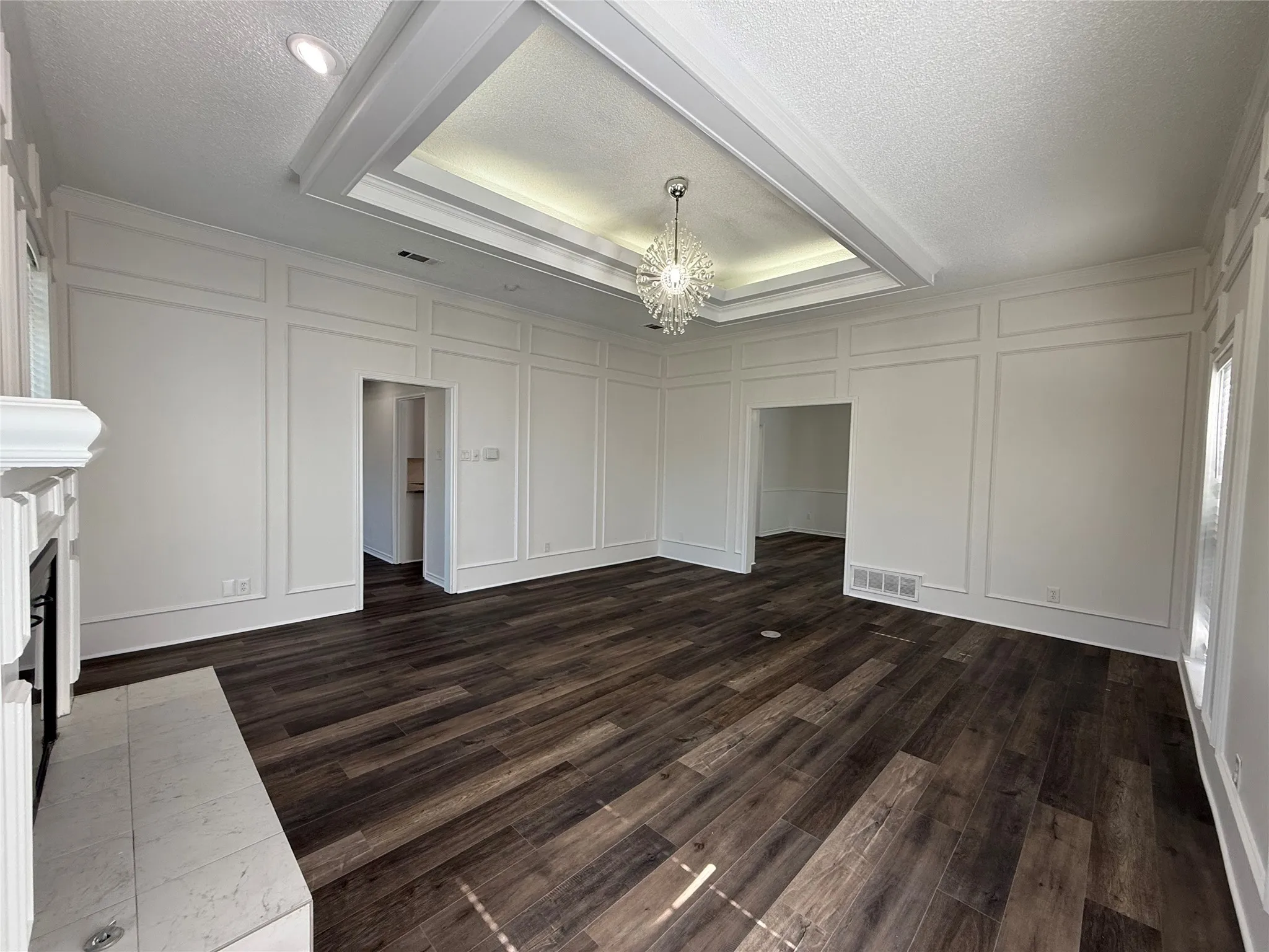 Single Family Residence For Sale in Dallas County , 13234 Deer Run Trail, Dallas, Texas 75243, 4 Bedroom, 3 Bathroom, 2 Garage spaces, 2,779 Sqft, built in 1984, mls#21419500, Real Estate Agent in Dallas, Homes For Sale in Dallas county, Homes For Sale in Dallas, Realtor in Dallas Texas, Real Estate Brokerage Independent Realty Texas, Luminita Cordes Realtor