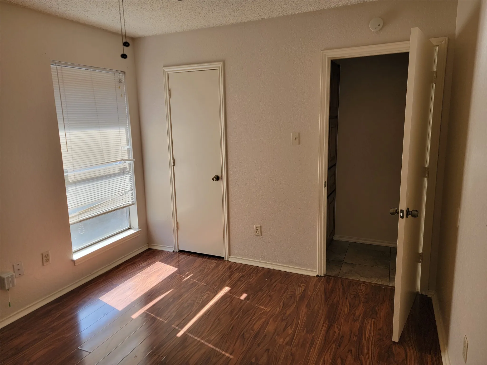 Duplex For Rent in Tarrant County , 6435 Brookhaven Trail, Fort Worth, Texas 76133, 2 Bedroom, 2 Bathroom, 2 Garage spaces, 1,086 Sqft, built in 1979, mls#21421191, Real Estate Agent in Fort Worth, Homes For Rent in Tarrant county, Homes For Rent in Fort Worth, Realtor in Fort Worth Texas, Real Estate Brokerage Independent Realty Texas, Luminita Cordes Realtor