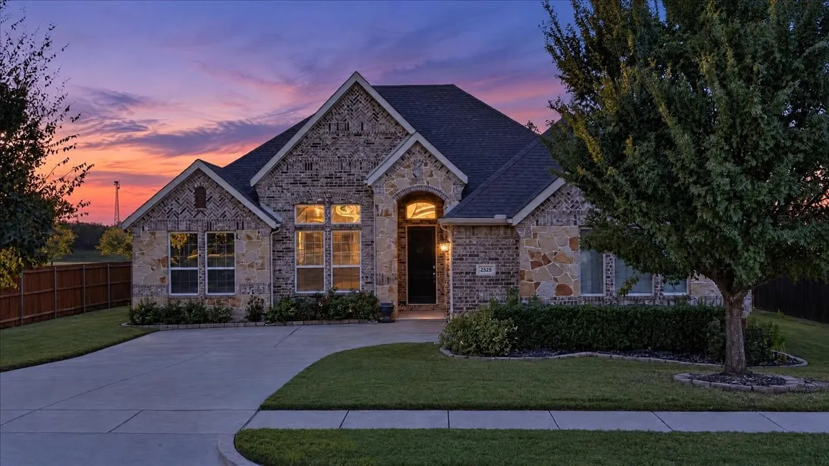 Single Family Residence For Sale in Rockwall County , 2525 Perdenales Drive, Royse City, Texas 75189, 4 Bedroom, 2 Bathroom, 2 Garage spaces, 2,229 Sqft, built in 2018, mls#21419962, Real Estate Agent in Royse City, Homes For Sale in Rockwall county, Homes For Sale in Royse City, Realtor in Royse City Texas, Real Estate Brokerage Independent Realty Texas, Luminita Cordes Realtor
