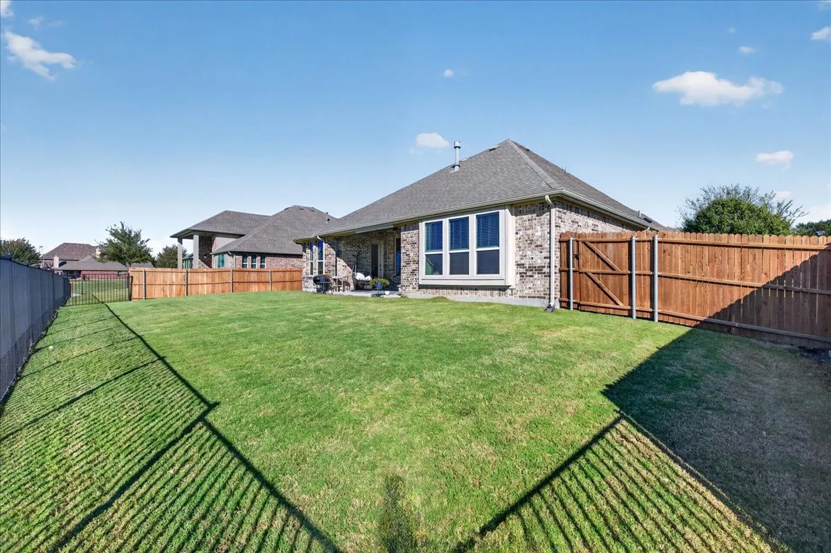 Single Family Residence For Sale in Rockwall County , 2525 Perdenales Drive, Royse City, Texas 75189, 4 Bedroom, 2 Bathroom, 2 Garage spaces, 2,229 Sqft, built in 2018, mls#21419962, Real Estate Agent in Royse City, Homes For Sale in Rockwall county, Homes For Sale in Royse City, Realtor in Royse City Texas, Real Estate Brokerage Independent Realty Texas, Luminita Cordes Realtor