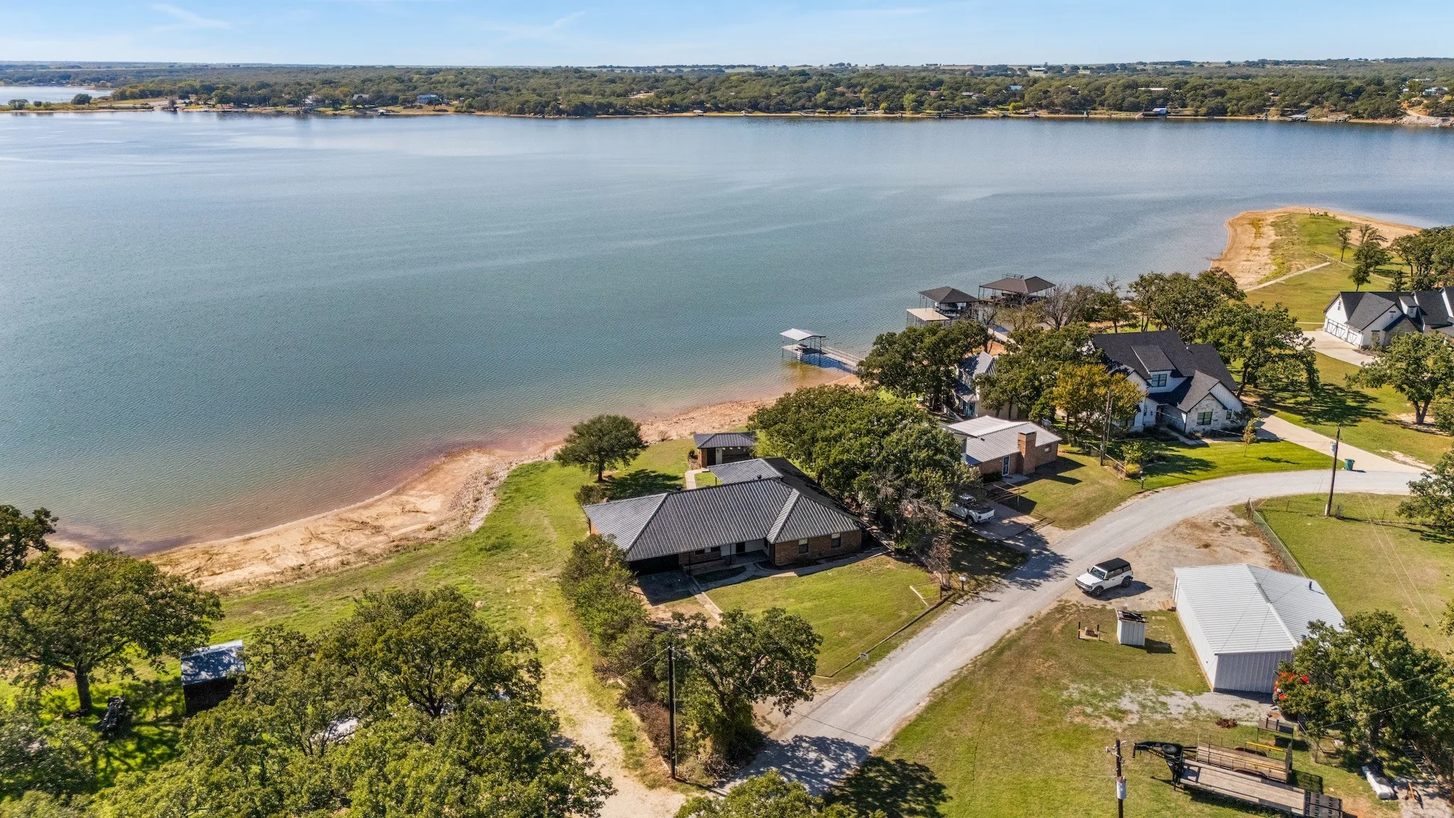 Single Family Residence For Sale in Montague County , 1107 Casino Road, Nocona, Texas 76255, 3 Bedroom, 2 Bathroom, 2 Garage spaces, 1,700 Sqft, built in 1980, mls#21420449, Real Estate Agent in Nocona, Homes For Sale in Montague county, Homes For Sale in Nocona, Realtor in Nocona Texas, Real Estate Brokerage Independent Realty Texas, Luminita Cordes Realtor