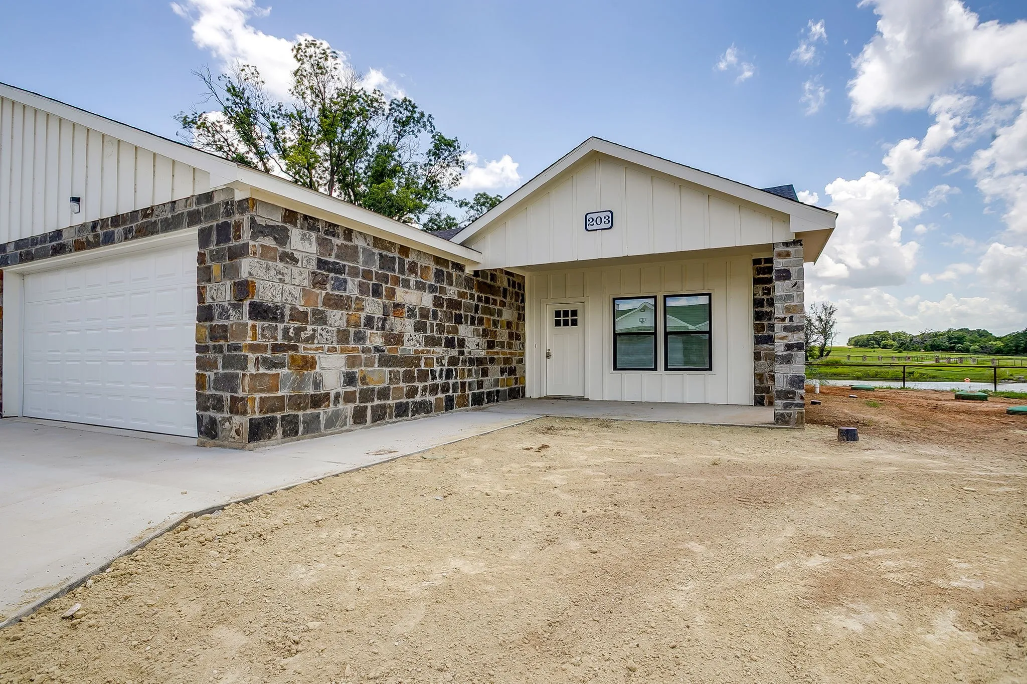 Duplex For Rent in Parker County , 133 Winners Circle Unit 601, Weatherford, Texas 76087, 3 Bedroom, 2 Bathroom, 2 Garage spaces, 1,550 Sqft, built in 2026, mls#21421232, Real Estate Agent in Weatherford, Homes For Rent in Parker county, Homes For Rent in Weatherford, Realtor in Weatherford Texas, Real Estate Brokerage Independent Realty Texas, Luminita Cordes Realtor