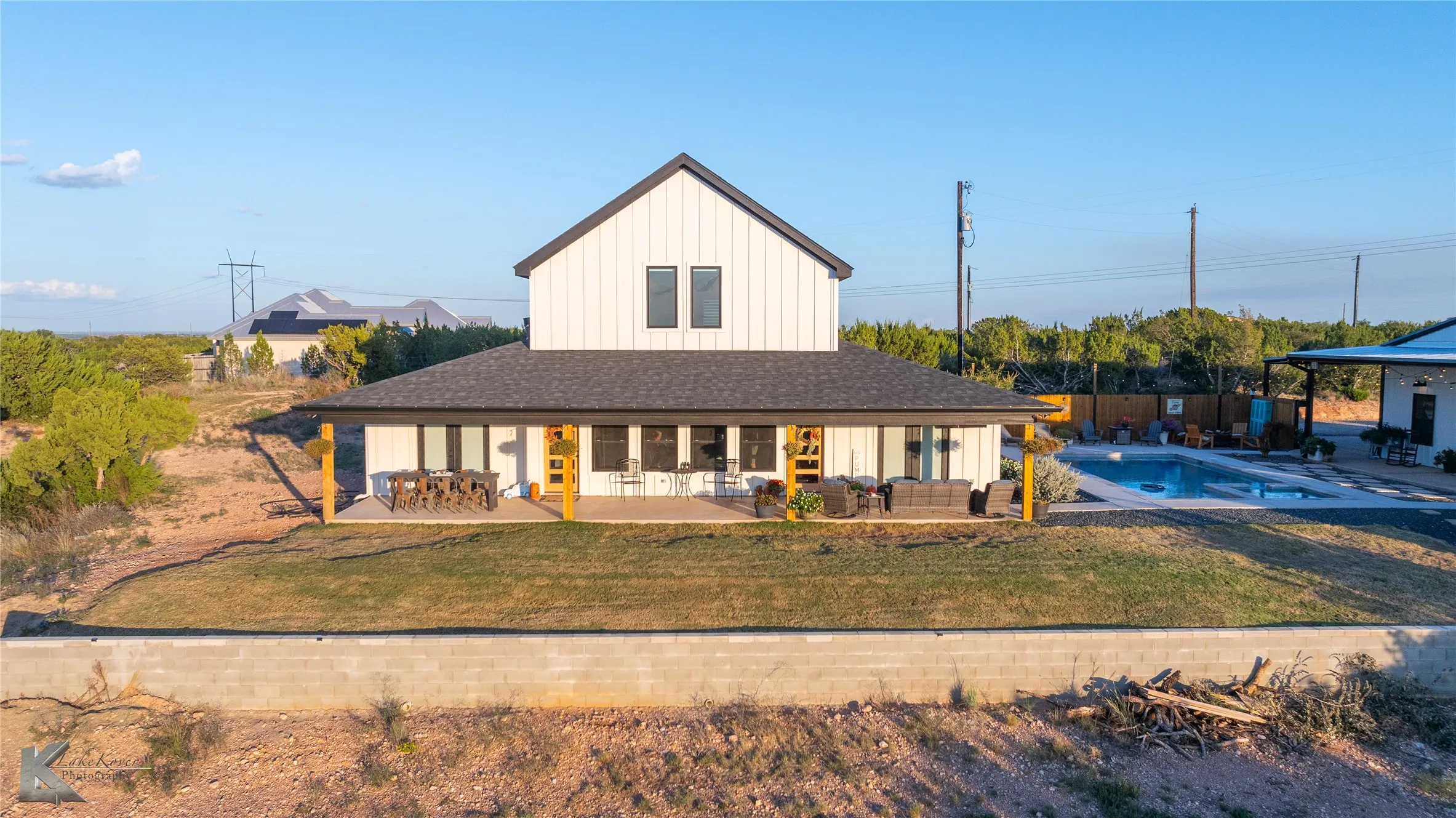 Single Family Residence For Sale in Taylor County , 684 Taylor Ridge Estates Road, Abilene, Texas 79601, 3 Bedroom, 2 Bathroom, 3 Garage spaces, 2,824 Sqft, built in 2022, mls#21421185, Real Estate Agent in Abilene, Homes For Sale in Taylor county, Homes For Sale in Abilene, Realtor in Abilene Texas, Real Estate Brokerage Independent Realty Texas, Luminita Cordes Realtor