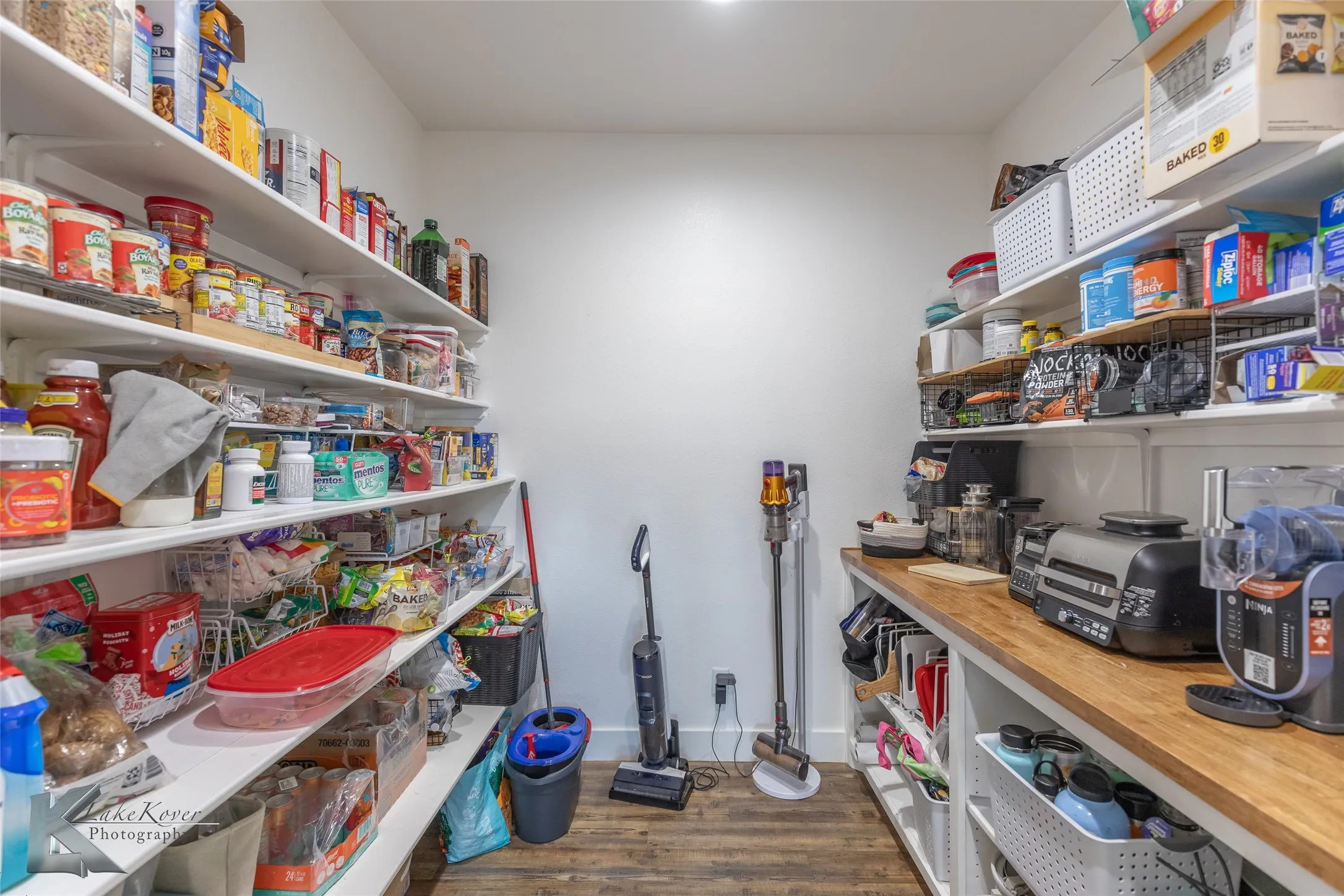 Single Family Residence For Sale in Taylor County , 684 Taylor Ridge Estates Road, Abilene, Texas 79601, 3 Bedroom, 2 Bathroom, 3 Garage spaces, 2,824 Sqft, built in 2022, mls#21421185, Real Estate Agent in Abilene, Homes For Sale in Taylor county, Homes For Sale in Abilene, Realtor in Abilene Texas, Real Estate Brokerage Independent Realty Texas, Luminita Cordes Realtor