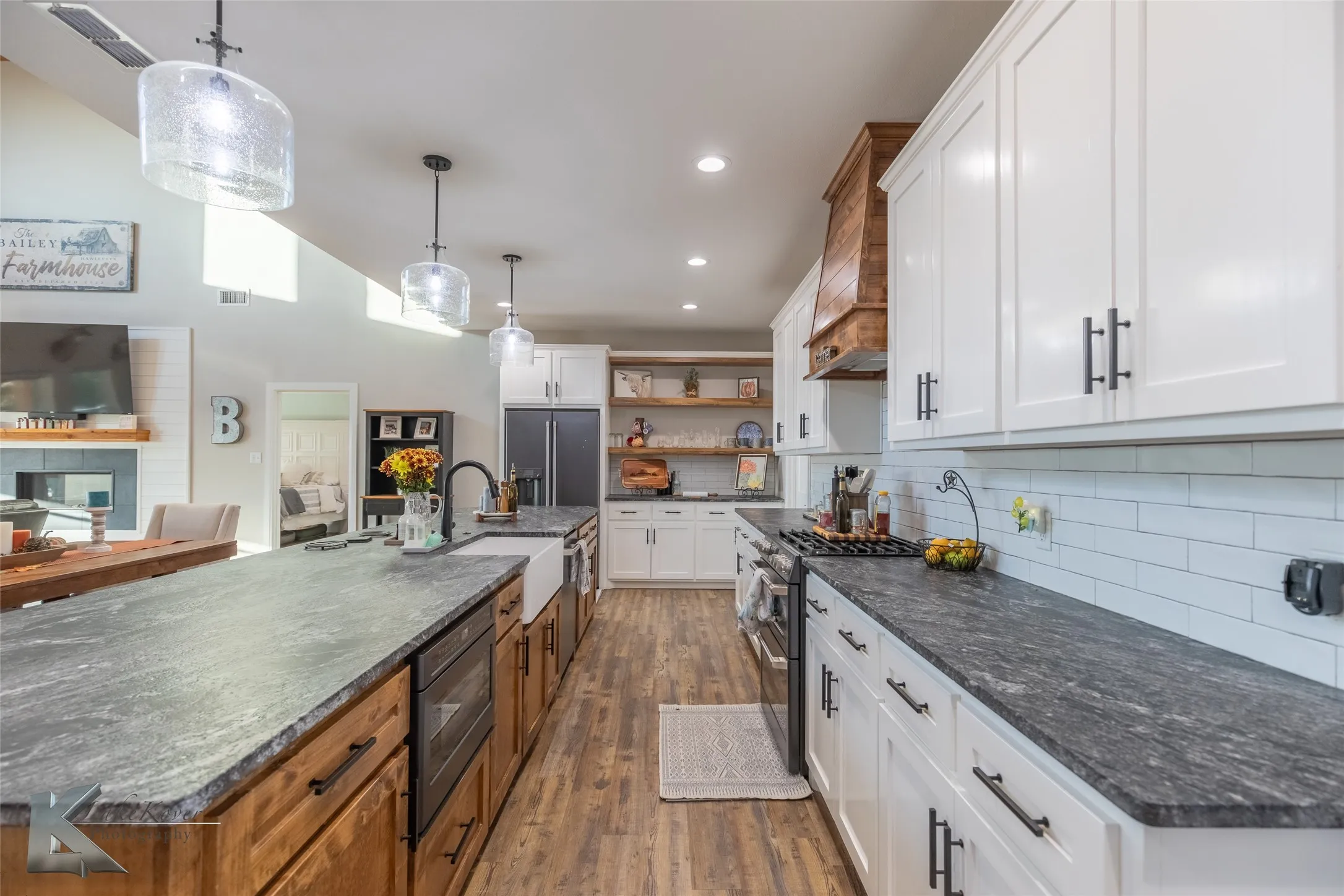 Single Family Residence For Sale in Taylor County , 684 Taylor Ridge Estates Road, Abilene, Texas 79601, 3 Bedroom, 2 Bathroom, 3 Garage spaces, 2,824 Sqft, built in 2022, mls#21421185, Real Estate Agent in Abilene, Homes For Sale in Taylor county, Homes For Sale in Abilene, Realtor in Abilene Texas, Real Estate Brokerage Independent Realty Texas, Luminita Cordes Realtor