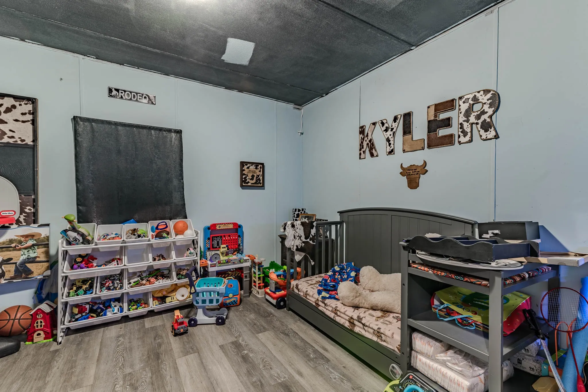Mobile Home For Sale in Johnson County , 2508 Aspen Lane, Burleson, Texas 76028, 2 Bedroom, 2 Bathroom, Garage spaces, 1,284 Sqft, built in 1984, mls#21421042, Real Estate Agent in Burleson, Homes For Sale in Johnson county, Homes For Sale in Burleson, Realtor in Burleson Texas, Real Estate Brokerage Independent Realty Texas, Luminita Cordes Realtor