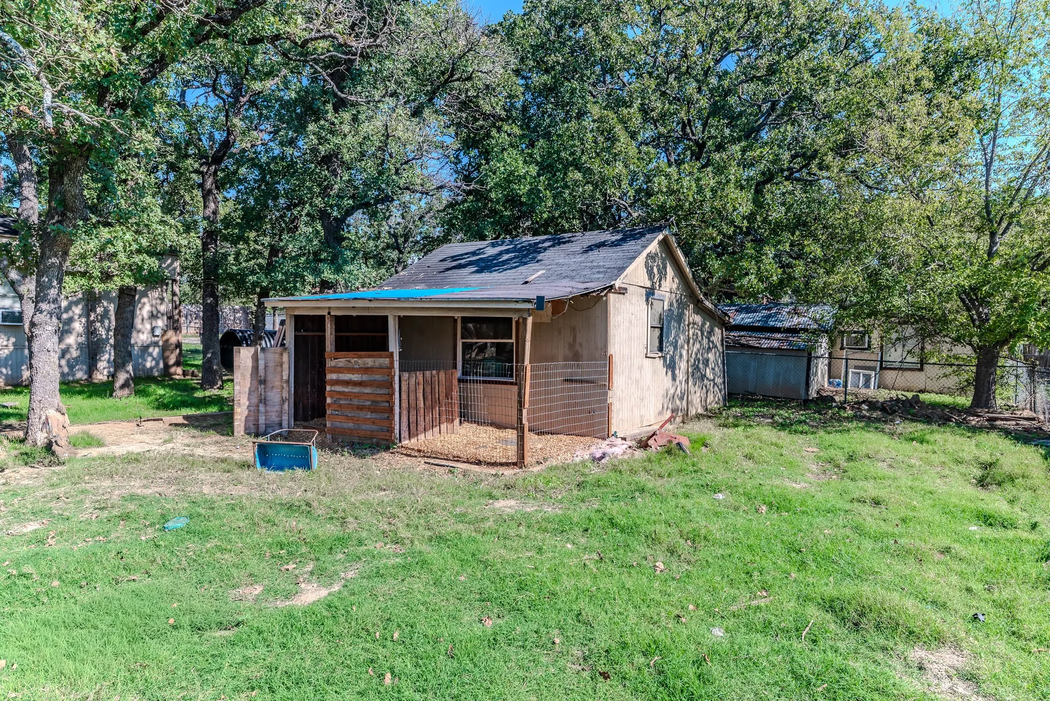 Mobile Home For Sale in Johnson County , 2508 Aspen Lane, Burleson, Texas 76028, 2 Bedroom, 2 Bathroom, Garage spaces, 1,284 Sqft, built in 1984, mls#21421042, Real Estate Agent in Burleson, Homes For Sale in Johnson county, Homes For Sale in Burleson, Realtor in Burleson Texas, Real Estate Brokerage Independent Realty Texas, Luminita Cordes Realtor