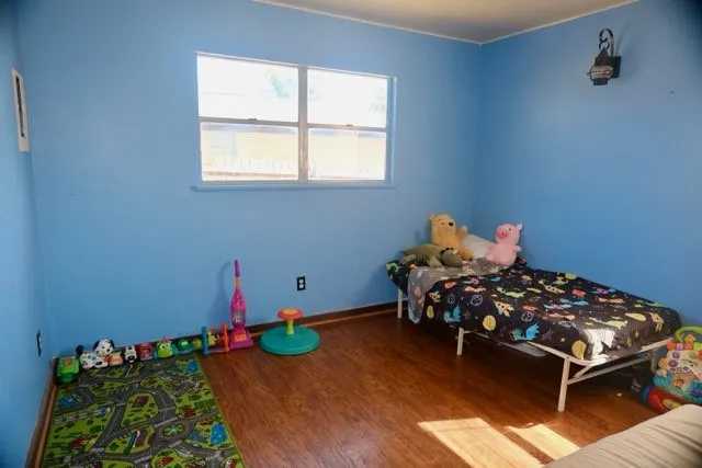 Single Family Residence For Sale in Jones County , 1421 22nd Street, Anson, Texas 79501, 3 Bedroom, 2 Bathroom, Garage spaces, 1,472 Sqft, built in 1965, mls#21421211, Real Estate Agent in Anson, Homes For Sale in Jones county, Homes For Sale in Anson, Realtor in Anson Texas, Real Estate Brokerage Independent Realty Texas, Luminita Cordes Realtor