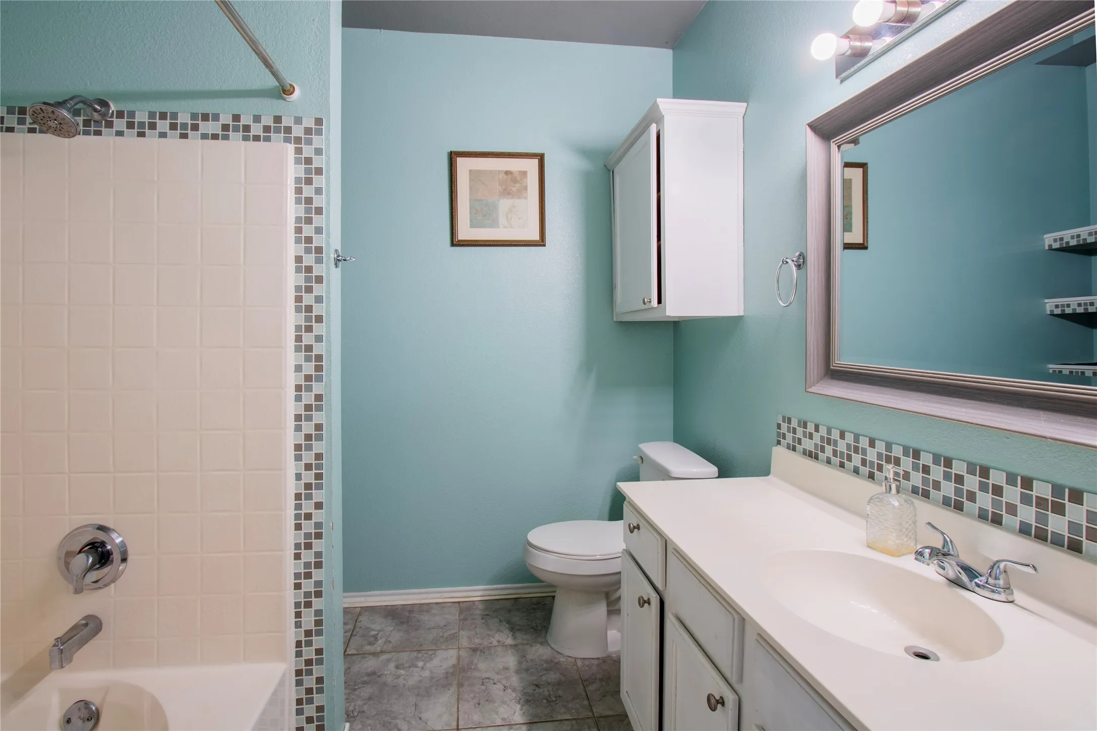 Single Family Residence For Rent in Tarrant County , 5119 Draper Street, Fort Worth, Texas 76105, 3 Bedroom, 2 Bathroom, 2 Garage spaces, 1,320 Sqft, built in 2003, mls#21421019, Real Estate Agent in Fort Worth, Homes For Rent in Tarrant county, Homes For Rent in Fort Worth, Realtor in Fort Worth Texas, Real Estate Brokerage Independent Realty Texas, Luminita Cordes Realtor