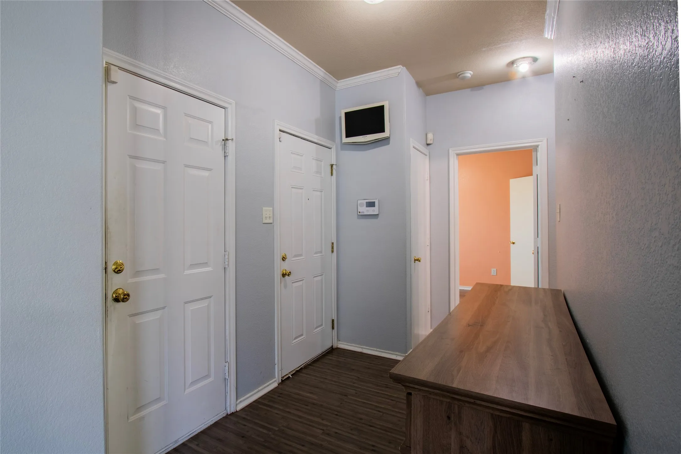 Single Family Residence For Rent in Tarrant County , 5119 Draper Street, Fort Worth, Texas 76105, 3 Bedroom, 2 Bathroom, 2 Garage spaces, 1,320 Sqft, built in 2003, mls#21421019, Real Estate Agent in Fort Worth, Homes For Rent in Tarrant county, Homes For Rent in Fort Worth, Realtor in Fort Worth Texas, Real Estate Brokerage Independent Realty Texas, Luminita Cordes Realtor
