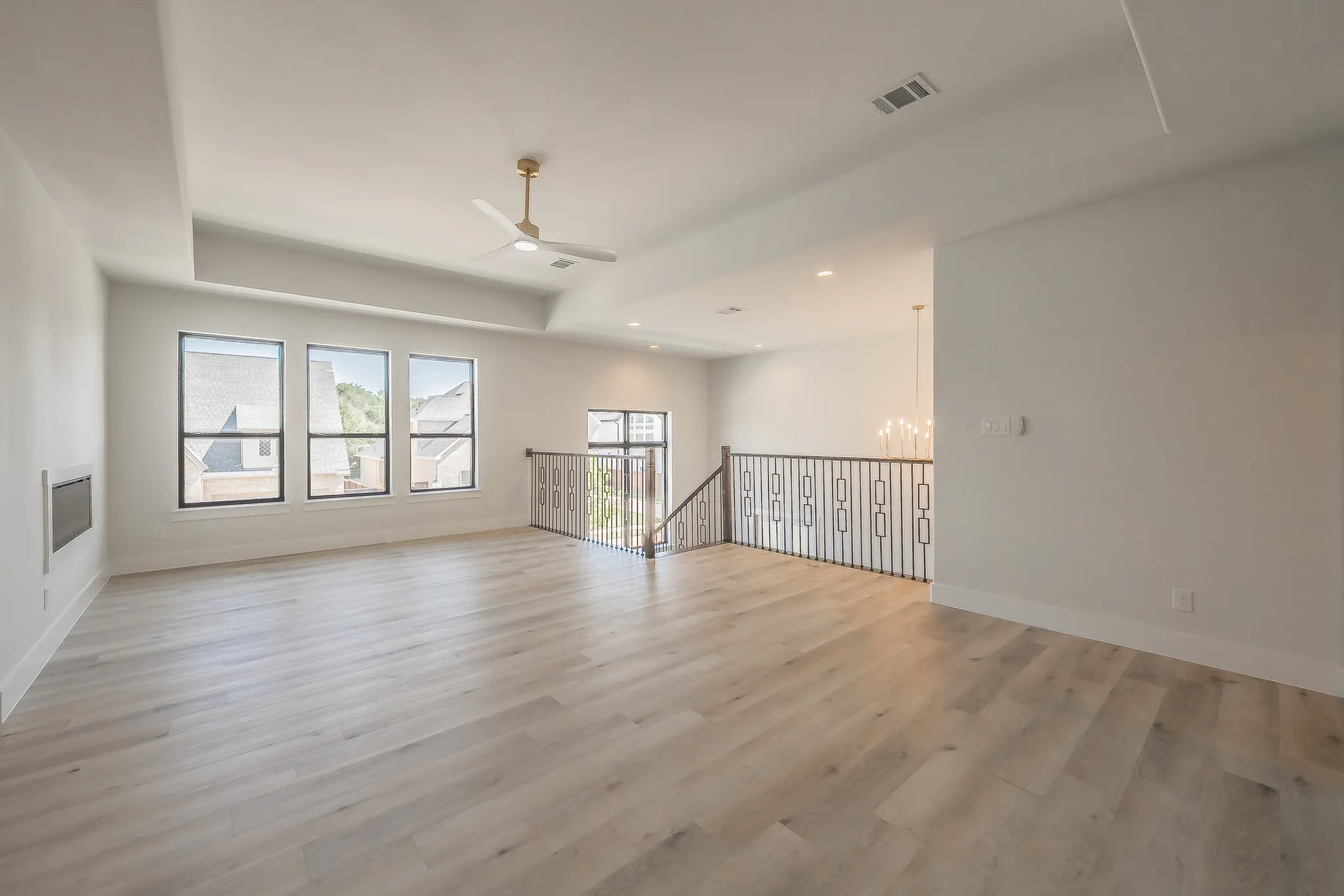 Single Family Residence For Sale in Tarrant County , 5901 Westworth Falls Way, Westworth Village, Texas 76114, 6 Bedroom, 7 Bathroom, 2 Garage spaces, 4,782 Sqft, built in 2022, mls#21421272, Real Estate Agent in Westworth Village, Homes For Sale in Tarrant county, Homes For Sale in Westworth Village, Realtor in Westworth Village Texas, Real Estate Brokerage Independent Realty Texas, Luminita Cordes Realtor