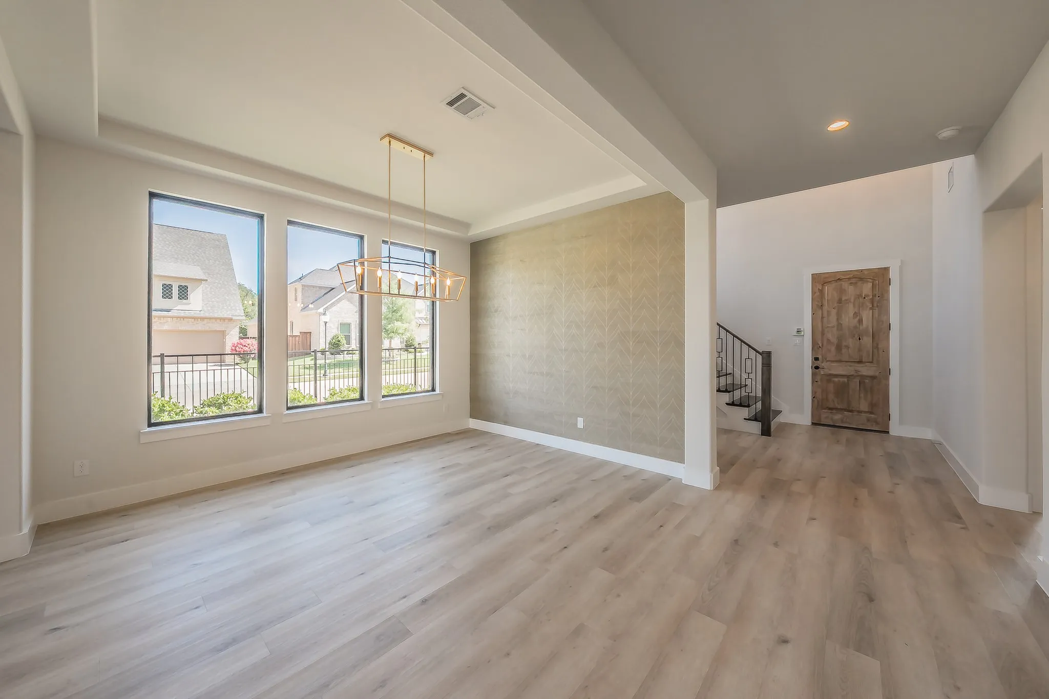 Single Family Residence For Sale in Tarrant County , 5901 Westworth Falls Way, Westworth Village, Texas 76114, 6 Bedroom, 7 Bathroom, 2 Garage spaces, 4,782 Sqft, built in 2022, mls#21421272, Real Estate Agent in Westworth Village, Homes For Sale in Tarrant county, Homes For Sale in Westworth Village, Realtor in Westworth Village Texas, Real Estate Brokerage Independent Realty Texas, Luminita Cordes Realtor