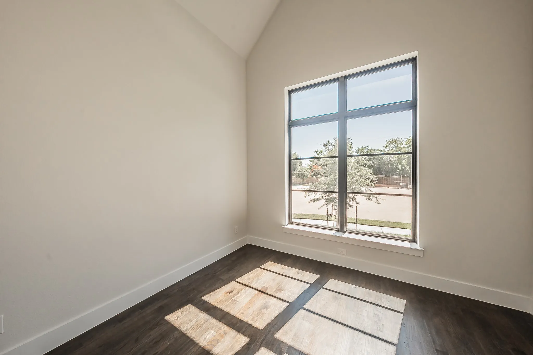 Single Family Residence For Sale in Tarrant County , 5901 Westworth Falls Way, Westworth Village, Texas 76114, 6 Bedroom, 7 Bathroom, 2 Garage spaces, 4,782 Sqft, built in 2022, mls#21421272, Real Estate Agent in Westworth Village, Homes For Sale in Tarrant county, Homes For Sale in Westworth Village, Realtor in Westworth Village Texas, Real Estate Brokerage Independent Realty Texas, Luminita Cordes Realtor