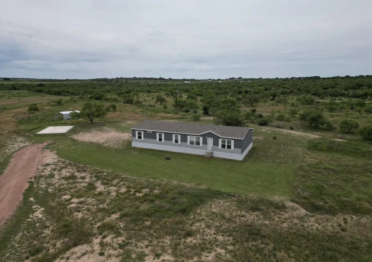 Mobile Home For Sale in Mc Culloch County , 2315 CR 472, Rochelle, Texas 76872, 5 Bedroom, 3 Bathroom, Garage spaces, 2,063 Sqft, built in 2022, mls#21421284, Real Estate Agent in Rochelle, Homes For Sale in Mc Culloch county, Homes For Sale in Rochelle, Realtor in Rochelle Texas, Real Estate Brokerage Independent Realty Texas, Luminita Cordes Realtor