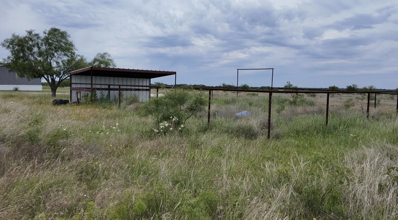 Mobile Home For Sale in Mc Culloch County , 2315 CR 472, Rochelle, Texas 76872, 5 Bedroom, 3 Bathroom, Garage spaces, 2,063 Sqft, built in 2022, mls#21421284, Real Estate Agent in Rochelle, Homes For Sale in Mc Culloch county, Homes For Sale in Rochelle, Realtor in Rochelle Texas, Real Estate Brokerage Independent Realty Texas, Luminita Cordes Realtor
