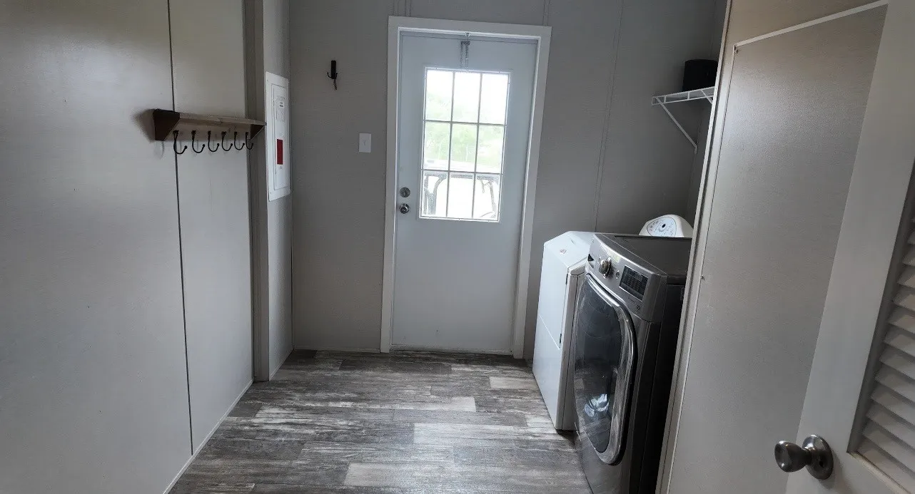 Mobile Home For Sale in Mc Culloch County , 2315 CR 472, Rochelle, Texas 76872, 5 Bedroom, 3 Bathroom, Garage spaces, 2,063 Sqft, built in 2022, mls#21421284, Real Estate Agent in Rochelle, Homes For Sale in Mc Culloch county, Homes For Sale in Rochelle, Realtor in Rochelle Texas, Real Estate Brokerage Independent Realty Texas, Luminita Cordes Realtor