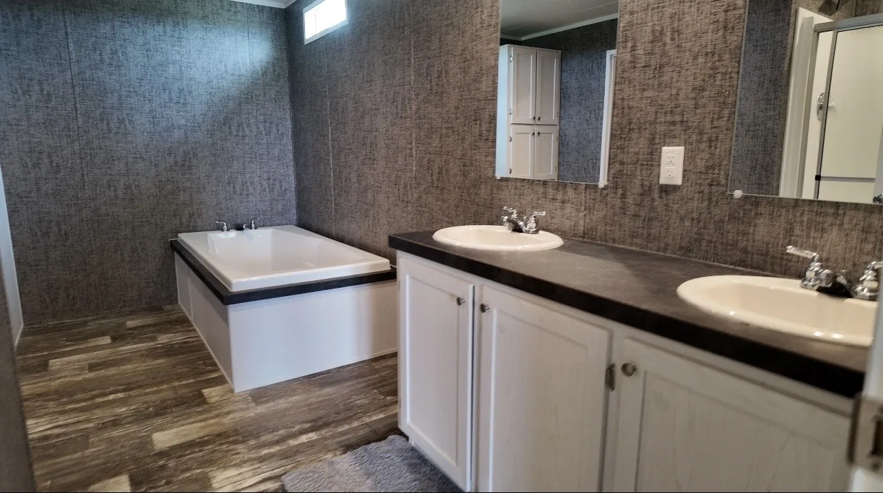 Mobile Home For Sale in Mc Culloch County , 2315 CR 472, Rochelle, Texas 76872, 5 Bedroom, 3 Bathroom, Garage spaces, 2,063 Sqft, built in 2022, mls#21421284, Real Estate Agent in Rochelle, Homes For Sale in Mc Culloch county, Homes For Sale in Rochelle, Realtor in Rochelle Texas, Real Estate Brokerage Independent Realty Texas, Luminita Cordes Realtor