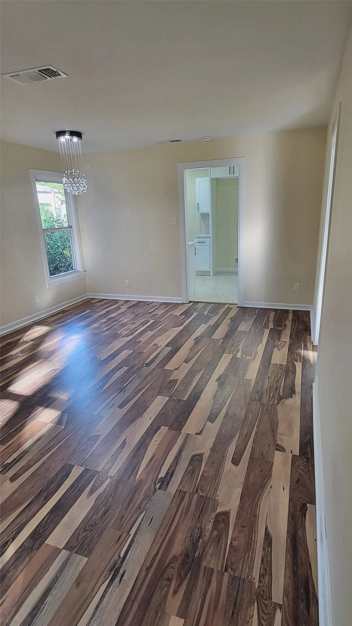Single Family Residence For Sale in Tarrant County , 2845 Hunter Street, Fort Worth, Texas 76112, 3 Bedroom, 2 Bathroom, Garage spaces, 1,079 Sqft, built in 1951, mls#21421298, Real Estate Agent in Fort Worth, Homes For Sale in Tarrant county, Homes For Sale in Fort Worth, Realtor in Fort Worth Texas, Real Estate Brokerage Independent Realty Texas, Luminita Cordes Realtor
