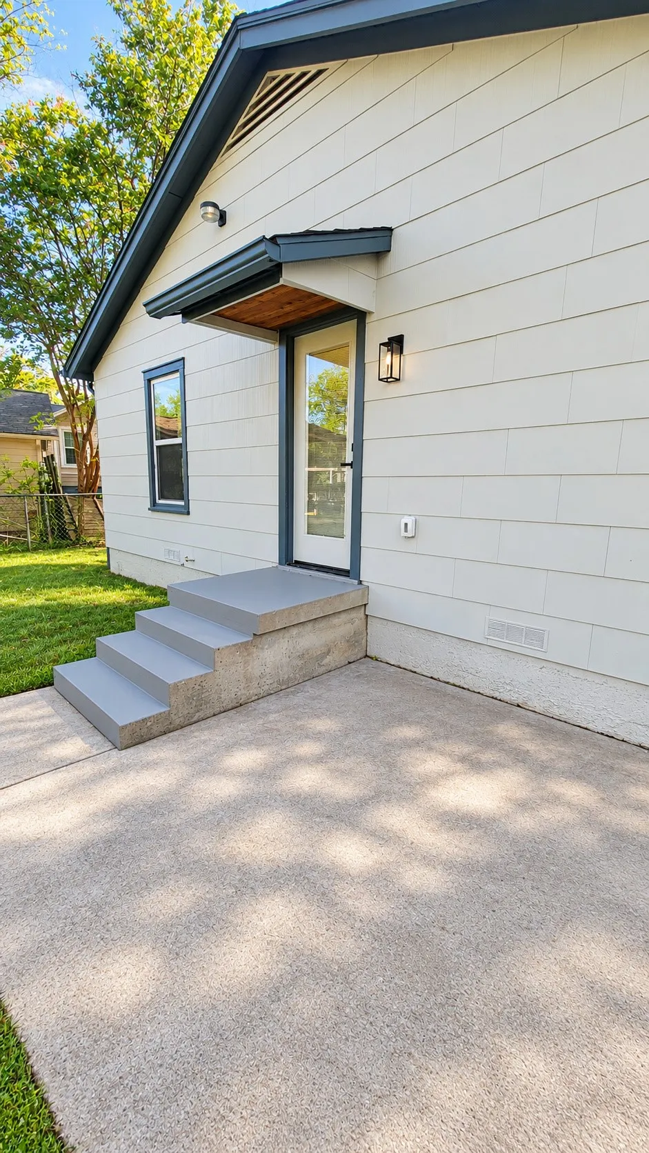 Single Family Residence For Sale in Tarrant County , 2845 Hunter Street, Fort Worth, Texas 76112, 3 Bedroom, 2 Bathroom, Garage spaces, 1,079 Sqft, built in 1951, mls#21421298, Real Estate Agent in Fort Worth, Homes For Sale in Tarrant county, Homes For Sale in Fort Worth, Realtor in Fort Worth Texas, Real Estate Brokerage Independent Realty Texas, Luminita Cordes Realtor