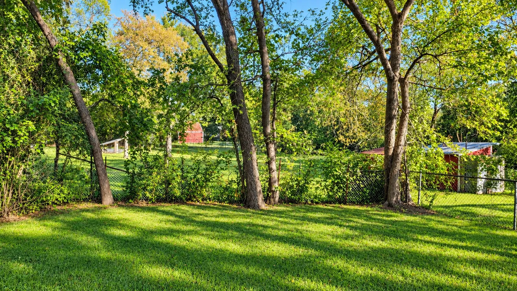 Single Family Residence For Sale in Tarrant County , 2845 Hunter Street, Fort Worth, Texas 76112, 3 Bedroom, 2 Bathroom, Garage spaces, 1,079 Sqft, built in 1951, mls#21421298, Real Estate Agent in Fort Worth, Homes For Sale in Tarrant county, Homes For Sale in Fort Worth, Realtor in Fort Worth Texas, Real Estate Brokerage Independent Realty Texas, Luminita Cordes Realtor