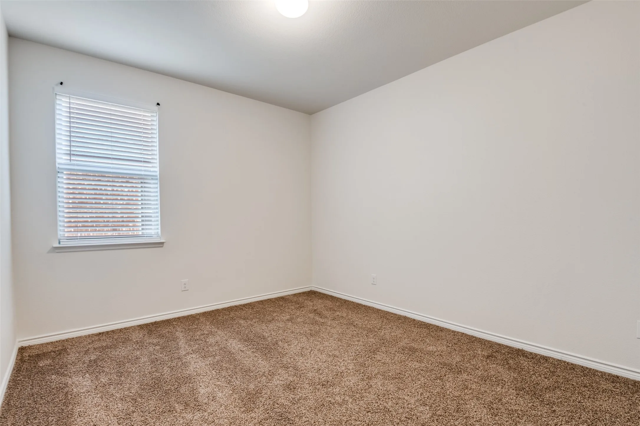 Single Family Residence For Rent in Rockwall County , 905 Philadelphia Street, Fate, Texas 75189, 4 Bedroom, 2 Bathroom, 2 Garage spaces, 2,153 Sqft, built in 2020, mls#21421301, Real Estate Agent in Fate, Homes For Rent in Rockwall county, Homes For Rent in Fate, Realtor in Fate Texas, Real Estate Brokerage Independent Realty Texas, Luminita Cordes Realtor
