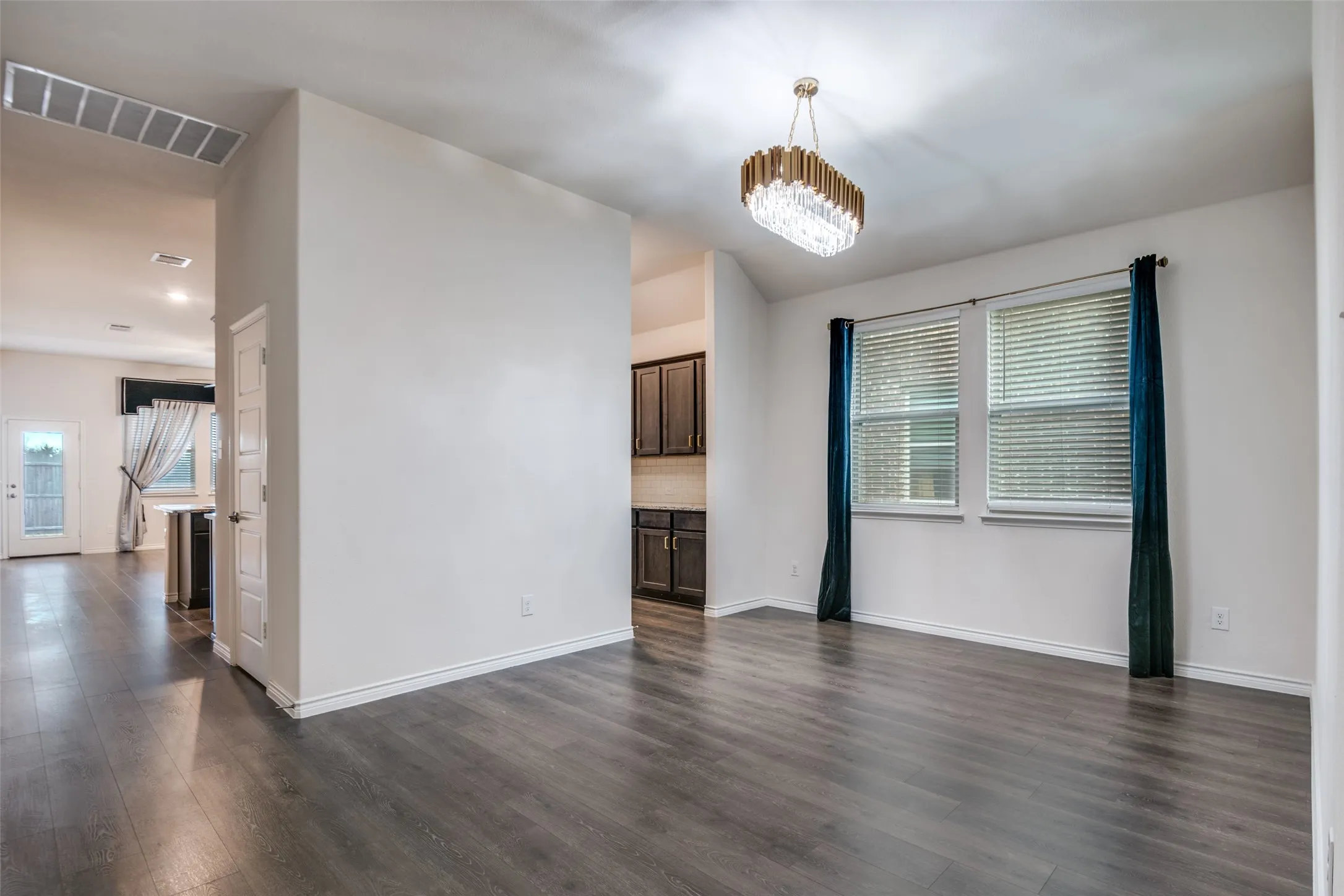 Single Family Residence For Rent in Rockwall County , 905 Philadelphia Street, Fate, Texas 75189, 4 Bedroom, 2 Bathroom, 2 Garage spaces, 2,153 Sqft, built in 2020, mls#21421301, Real Estate Agent in Fate, Homes For Rent in Rockwall county, Homes For Rent in Fate, Realtor in Fate Texas, Real Estate Brokerage Independent Realty Texas, Luminita Cordes Realtor