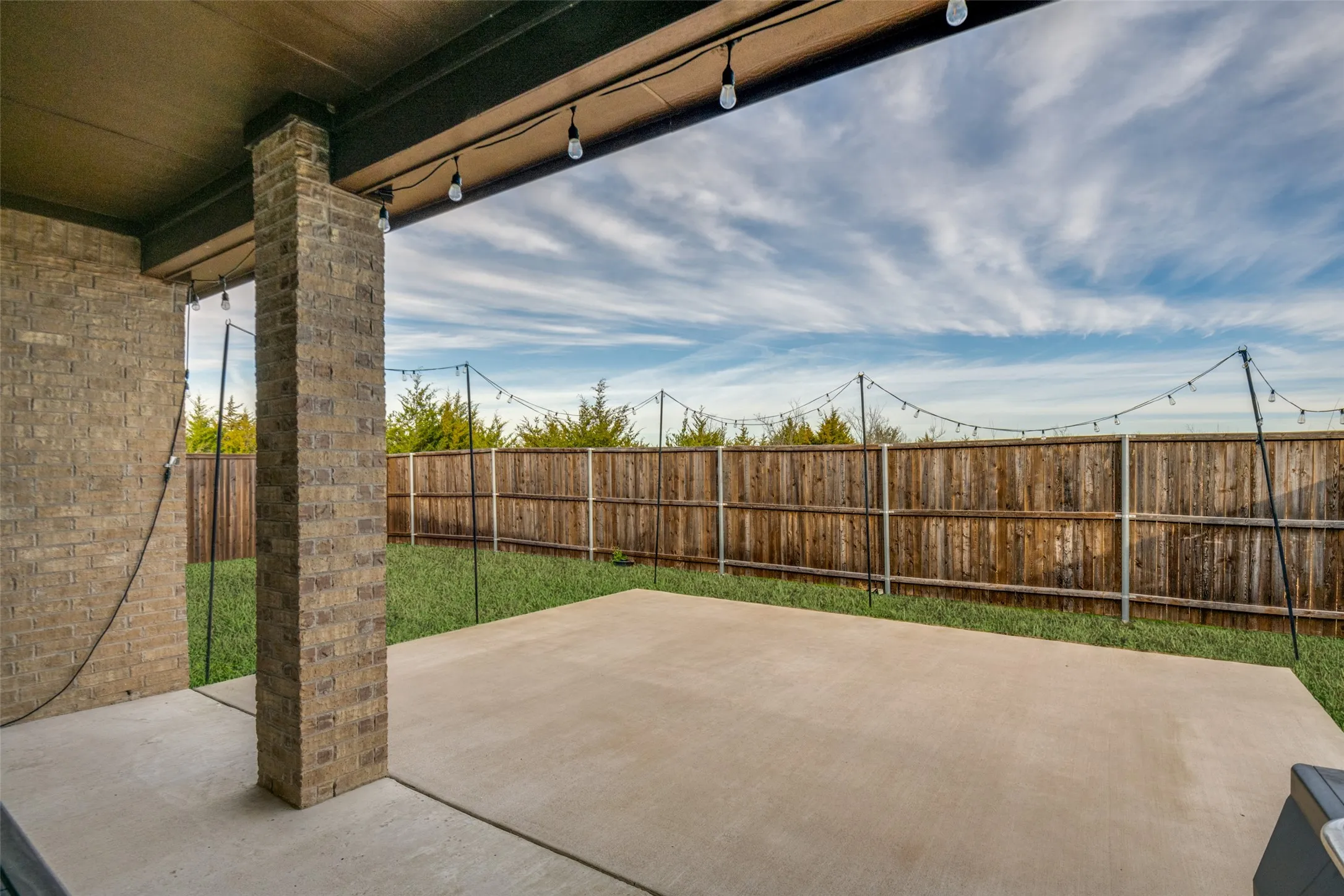 Single Family Residence For Rent in Rockwall County , 905 Philadelphia Street, Fate, Texas 75189, 4 Bedroom, 2 Bathroom, 2 Garage spaces, 2,153 Sqft, built in 2020, mls#21421301, Real Estate Agent in Fate, Homes For Rent in Rockwall county, Homes For Rent in Fate, Realtor in Fate Texas, Real Estate Brokerage Independent Realty Texas, Luminita Cordes Realtor