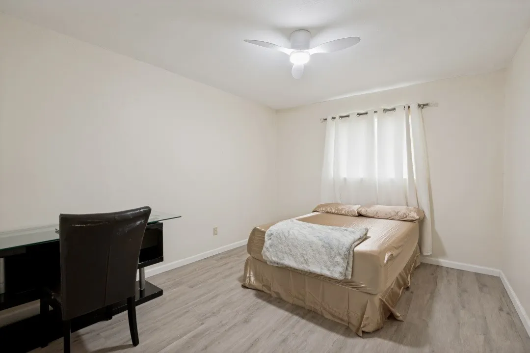 Single Family Residence For Rent in Denton County , 2946 Lockwood Drive, Carrollton, Texas 75007, 3 Bedroom, 2 Bathroom, 2 Garage spaces, 1,472 Sqft, built in 1972, mls#21421306, Real Estate Agent in Carrollton, Homes For Rent in Denton county, Homes For Rent in Carrollton, Realtor in Carrollton Texas, Real Estate Brokerage Independent Realty Texas, Luminita Cordes Realtor