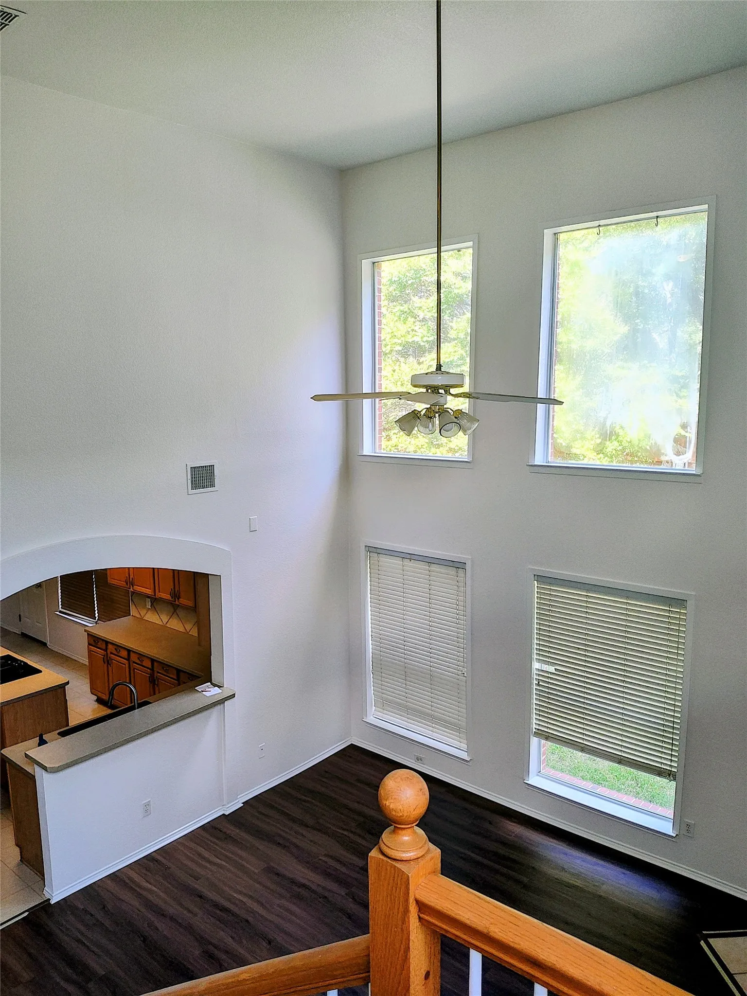 Single Family Residence For Rent in Tarrant County , 2300 Forest Park Circle, Mansfield, Texas 76063, 3 Bedroom, 3 Bathroom, 2 Garage spaces, 2,863 Sqft, built in 1999, mls#21421297, Real Estate Agent in Mansfield, Homes For Rent in Tarrant county, Homes For Rent in Mansfield, Realtor in Mansfield Texas, Real Estate Brokerage Independent Realty Texas, Luminita Cordes Realtor