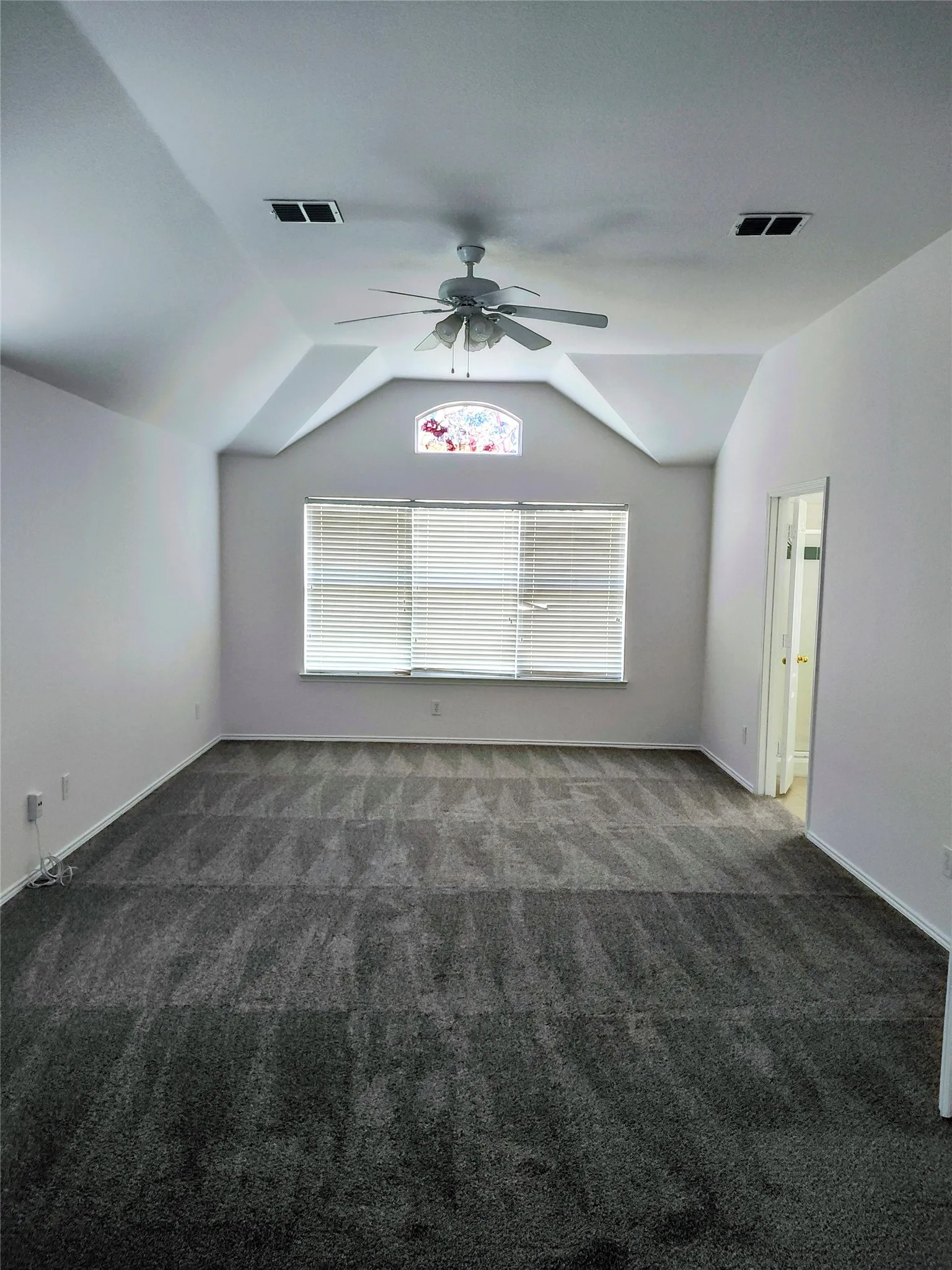 Single Family Residence For Rent in Tarrant County , 2300 Forest Park Circle, Mansfield, Texas 76063, 3 Bedroom, 3 Bathroom, 2 Garage spaces, 2,863 Sqft, built in 1999, mls#21421297, Real Estate Agent in Mansfield, Homes For Rent in Tarrant county, Homes For Rent in Mansfield, Realtor in Mansfield Texas, Real Estate Brokerage Independent Realty Texas, Luminita Cordes Realtor