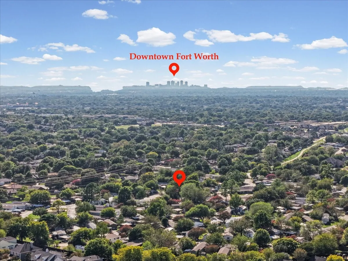 Mobile Home For Sale in Tarrant County , 7800 Mockingbird Lane 81, North Richland Hills, Texas 76180, 2 Bedroom, 2 Bathroom, Garage spaces, 900 Sqft, built in 2019, mls#21421330, Real Estate Agent in North Richland Hills, Homes For Sale in Tarrant county, Homes For Sale in North Richland Hills, Realtor in North Richland Hills Texas, Real Estate Brokerage Independent Realty Texas, Luminita Cordes Realtor
