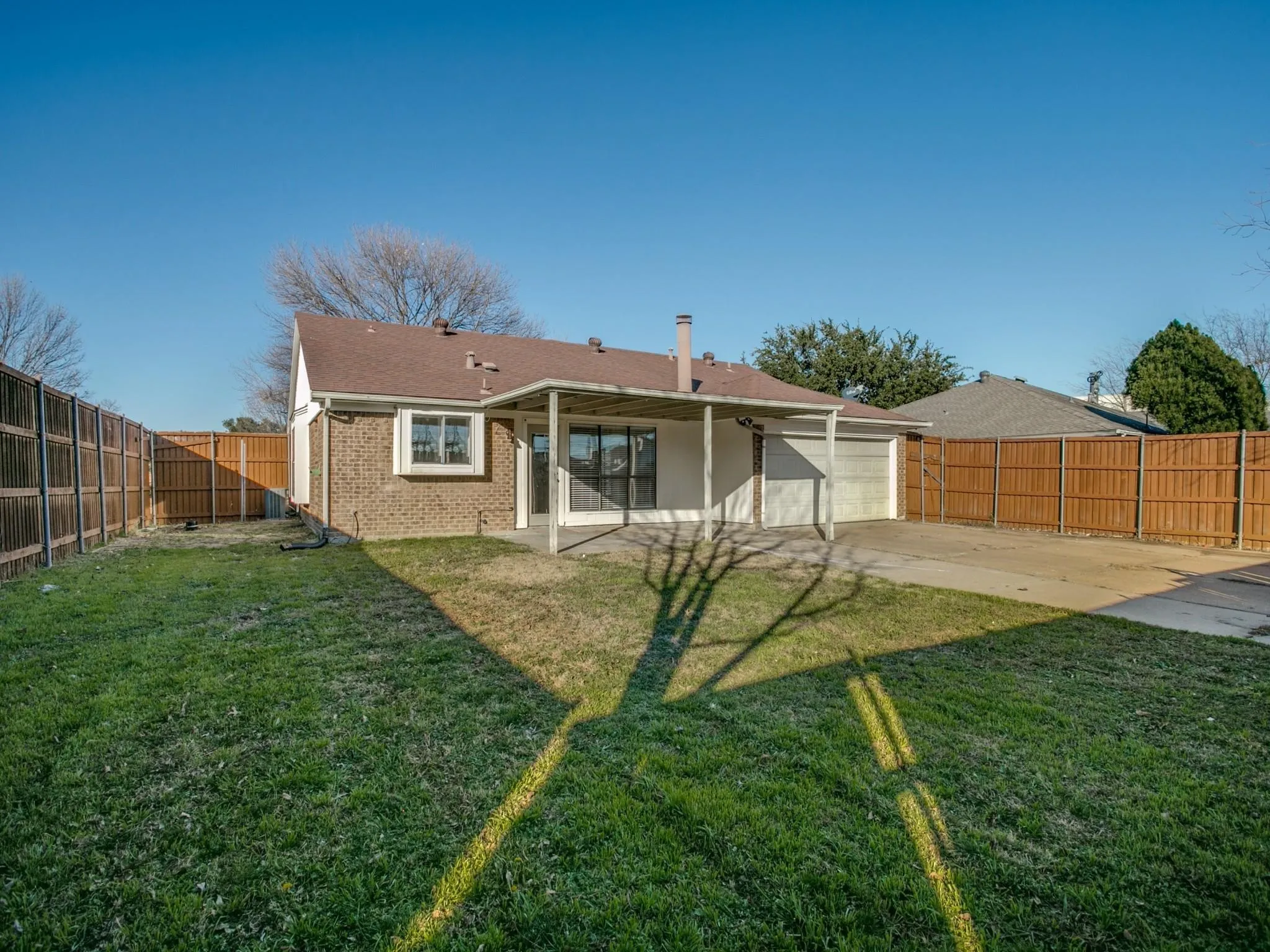 Single Family Residence For Rent in Collin County , 1108 Colmar Drive, Plano, Texas 75023, 3 Bedroom, 2 Bathroom, 2 Garage spaces, 1,453 Sqft, built in 1982, mls#21421343, Real Estate Agent in Plano, Homes For Rent in Collin county, Homes For Rent in Plano, Realtor in Plano Texas, Real Estate Brokerage Independent Realty Texas, Luminita Cordes Realtor