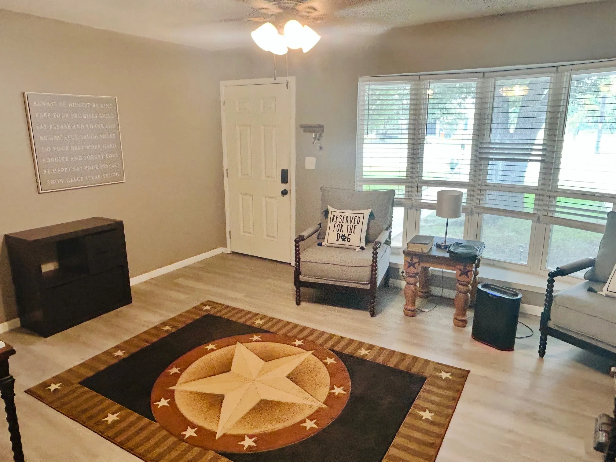 Single Family Residence For Sale in Brown County , 3914 Austin Avenue, Brownwood, Texas 76801, 3 Bedroom, 2 Bathroom, Garage spaces, 1,911 Sqft, built in 1967, mls#21421167, Real Estate Agent in Brownwood, Homes For Sale in Brown county, Homes For Sale in Brownwood, Realtor in Brownwood Texas, Real Estate Brokerage Independent Realty Texas, Luminita Cordes Realtor