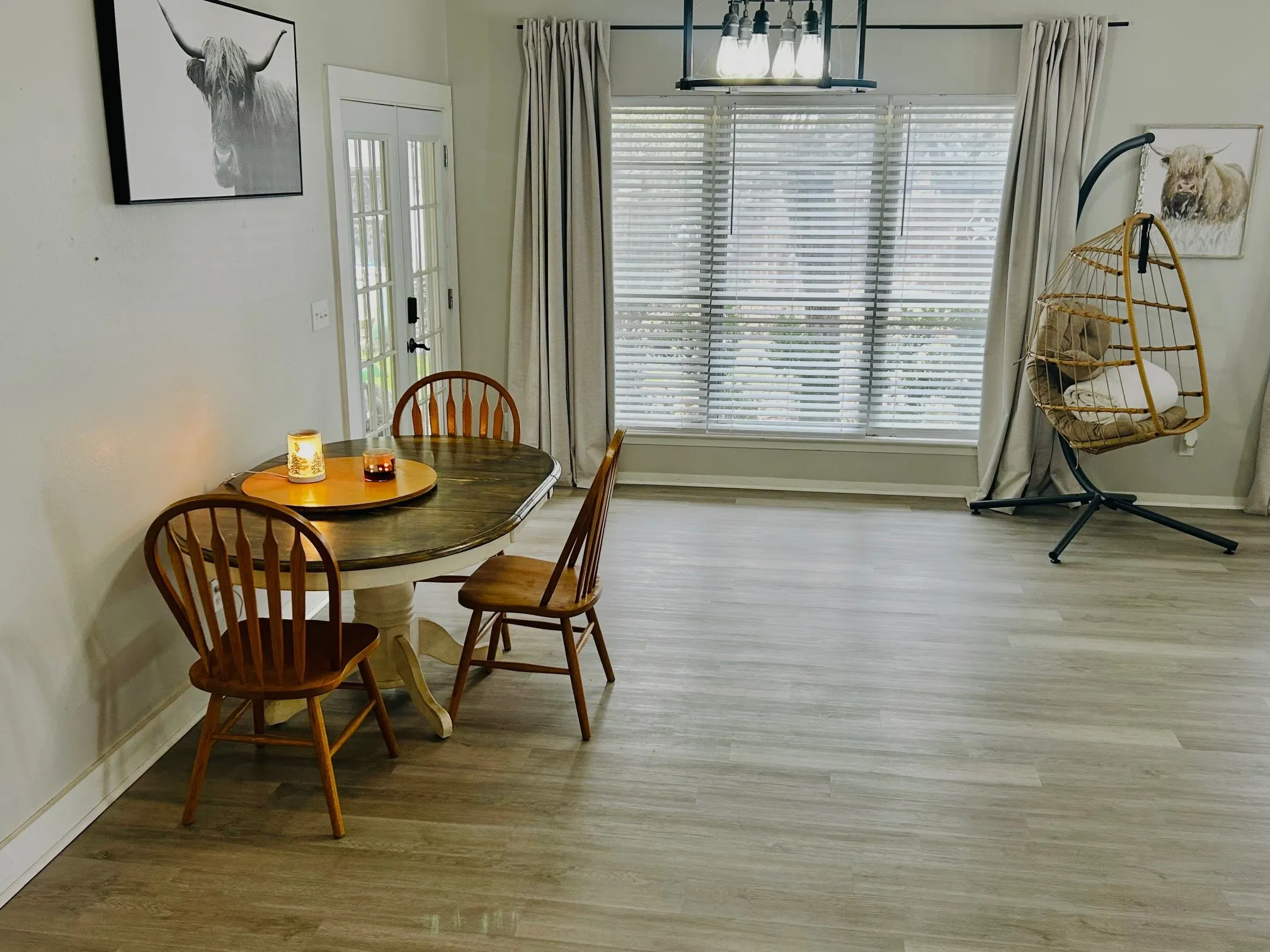 Single Family Residence For Sale in Brown County , 3914 Austin Avenue, Brownwood, Texas 76801, 3 Bedroom, 2 Bathroom, Garage spaces, 1,911 Sqft, built in 1967, mls#21421167, Real Estate Agent in Brownwood, Homes For Sale in Brown county, Homes For Sale in Brownwood, Realtor in Brownwood Texas, Real Estate Brokerage Independent Realty Texas, Luminita Cordes Realtor