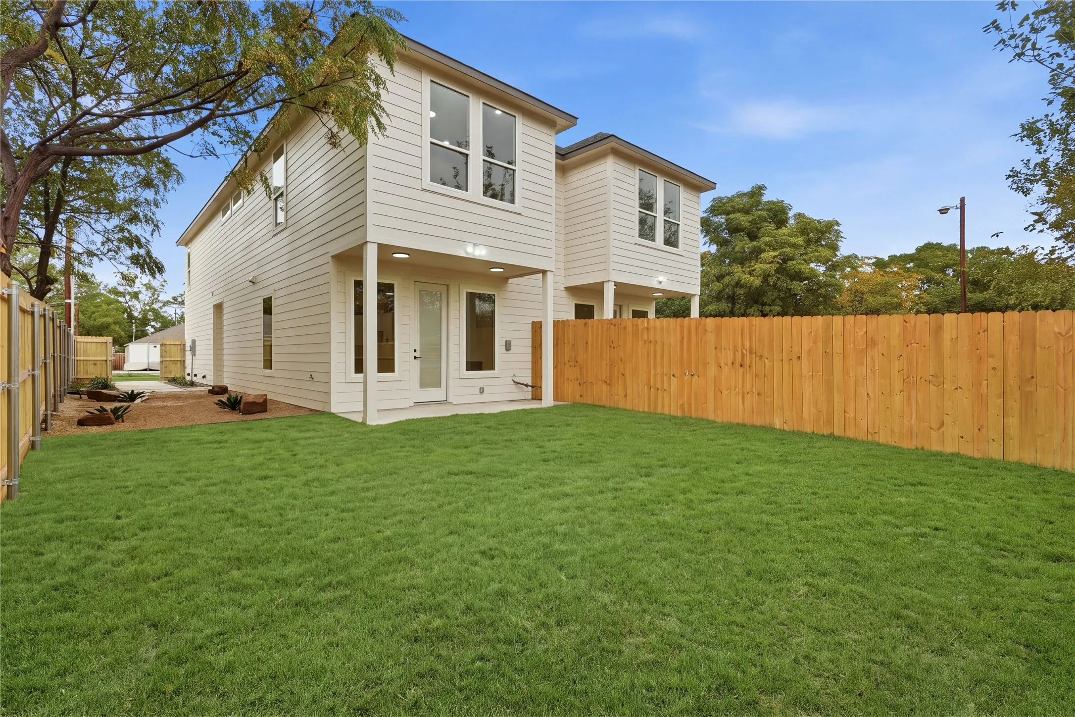 Duplex For Sale in Dallas County , 3427 & 3429 Detonte Street, Dallas, Texas 75223, 6 Bedroom, 6 Bathroom, 2 Garage spaces, 0 Sqft, built in 2026, mls#21421294, Real Estate Agent in Dallas, Homes For Sale in Dallas county, Homes For Sale in Dallas, Realtor in Dallas Texas, Real Estate Brokerage Independent Realty Texas, Luminita Cordes Realtor