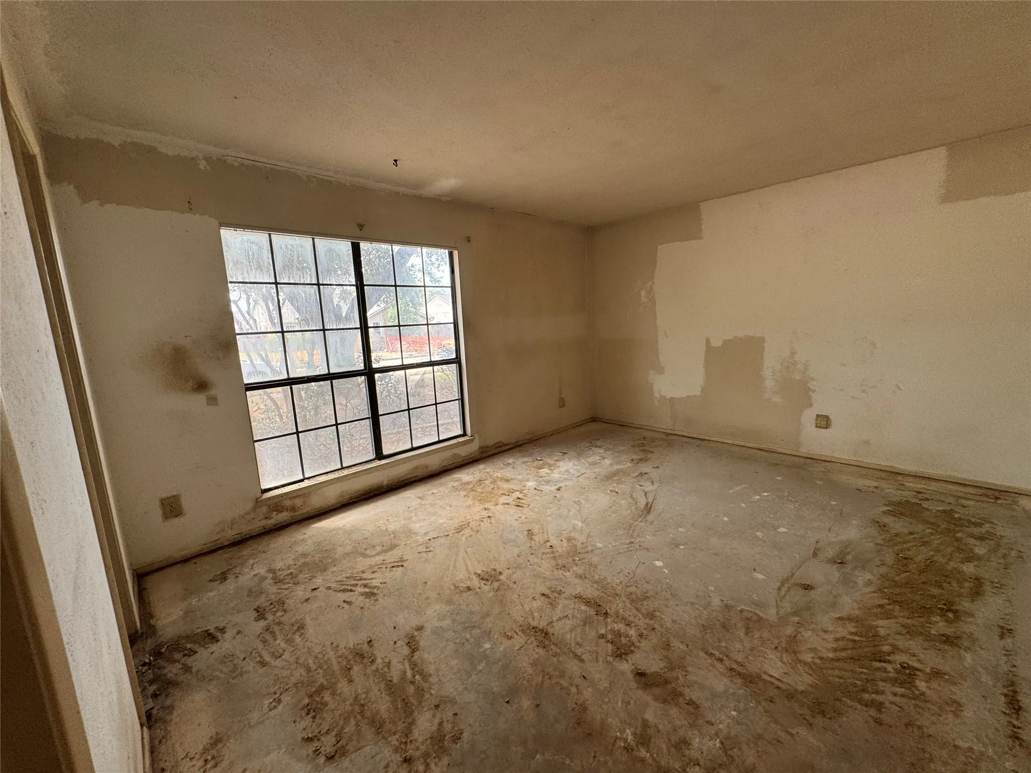 Single Family Residence For Sale in Collin County , 1325 Crestview Drive, Allen, Texas 75002, 3 Bedroom, 2 Bathroom, 2 Garage spaces, 1,594 Sqft, built in 1982, mls#21421336, Real Estate Agent in Allen, Homes For Sale in Collin county, Homes For Sale in Allen, Realtor in Allen Texas, Real Estate Brokerage Independent Realty Texas, Luminita Cordes Realtor