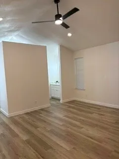 Single Family Residence For Sale in Tarrant County , 6925 Alexandria Court, Fort Worth, Texas 76133, 3 Bedroom, 2 Bathroom, 2 Garage spaces, 1,433 Sqft, built in 1983, mls#21420458, Real Estate Agent in Fort Worth, Homes For Sale in Tarrant county, Homes For Sale in Fort Worth, Realtor in Fort Worth Texas, Real Estate Brokerage Independent Realty Texas, Luminita Cordes Realtor
