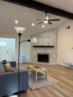 Single Family Residence For Sale in Tarrant County , 6925 Alexandria Court, Fort Worth, Texas 76133, 3 Bedroom, 2 Bathroom, 2 Garage spaces, 1,433 Sqft, built in 1983, mls#21420458, Real Estate Agent in Fort Worth, Homes For Sale in Tarrant county, Homes For Sale in Fort Worth, Realtor in Fort Worth Texas, Real Estate Brokerage Independent Realty Texas, Luminita Cordes Realtor