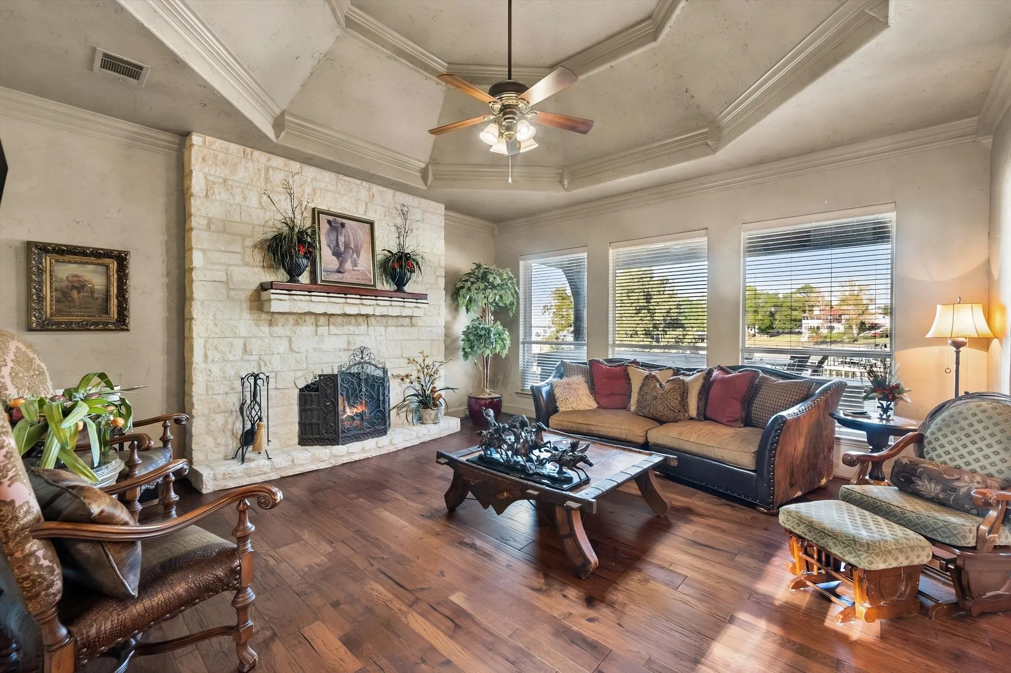 Single Family Residence For Sale in Navarro County , 108 County Road 3187, Corsicana, Texas 75109, 3 Bedroom, 2 Bathroom, 2 Garage spaces, 2,199 Sqft, built in 2006, mls#21418436, Real Estate Agent in Corsicana, Homes For Sale in Navarro county, Homes For Sale in Corsicana, Realtor in Corsicana Texas, Real Estate Brokerage Independent Realty Texas, Luminita Cordes Realtor