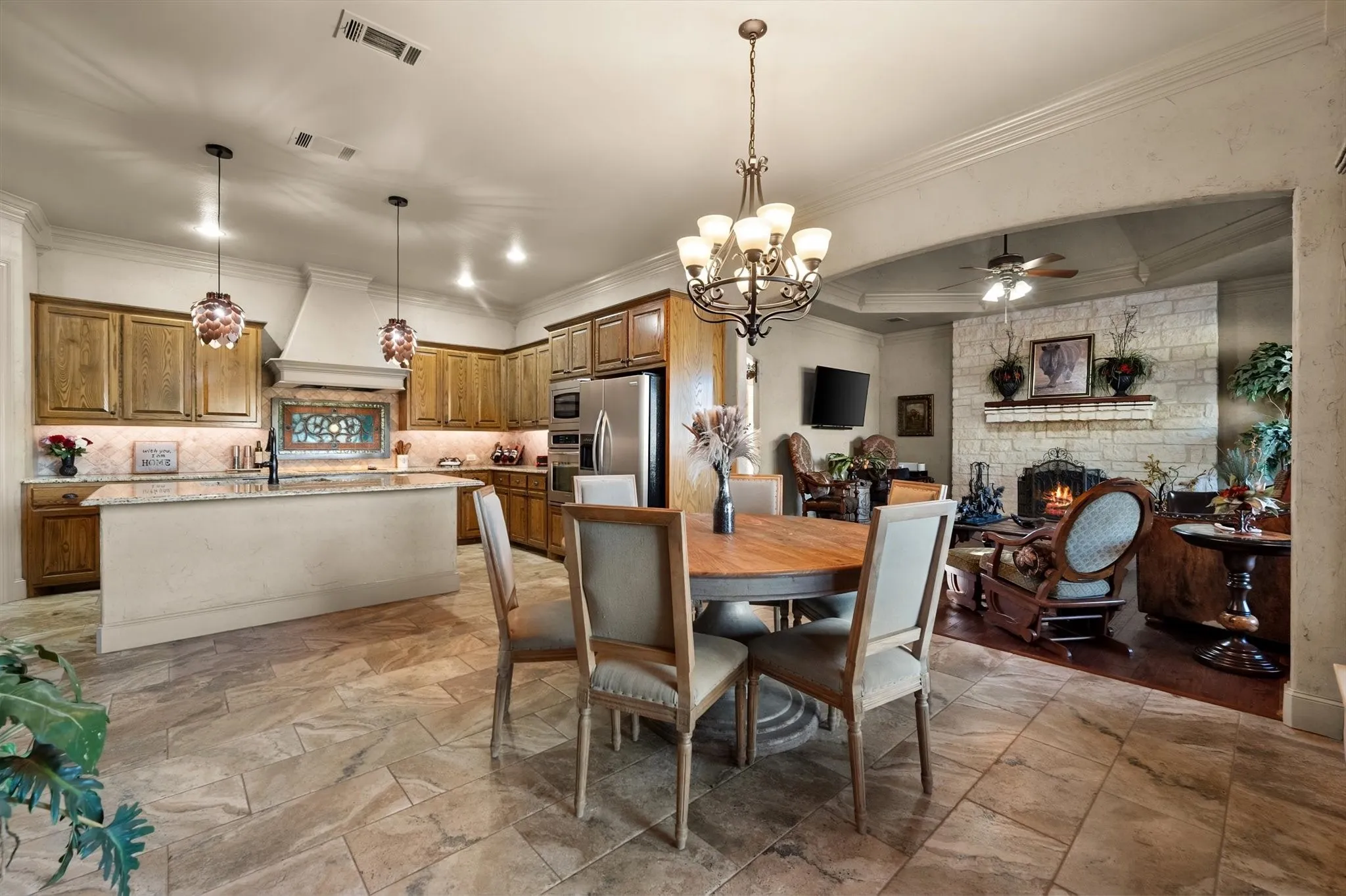 Single Family Residence For Sale in Navarro County , 108 County Road 3187, Corsicana, Texas 75109, 3 Bedroom, 2 Bathroom, 2 Garage spaces, 2,199 Sqft, built in 2006, mls#21418436, Real Estate Agent in Corsicana, Homes For Sale in Navarro county, Homes For Sale in Corsicana, Realtor in Corsicana Texas, Real Estate Brokerage Independent Realty Texas, Luminita Cordes Realtor