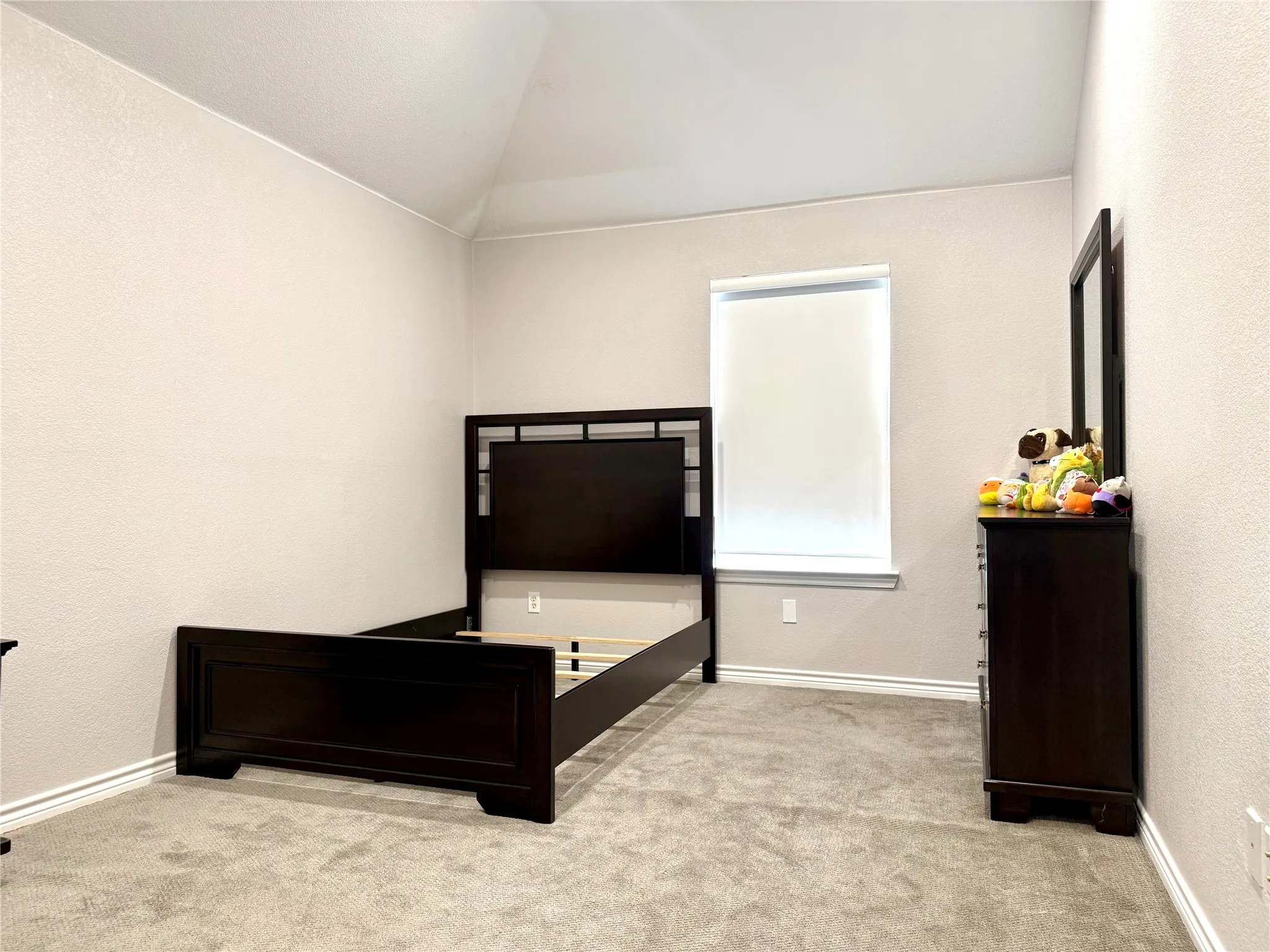 Single Family Residence For Sale in Denton County , 1157 Tanner Drive, Lewisville, Texas 75077, 5 Bedroom, 3 Bathroom, 2 Garage spaces, 2,662 Sqft, built in 1998, mls#21421371, Real Estate Agent in Lewisville, Homes For Sale in Denton county, Homes For Sale in Lewisville, Realtor in Lewisville Texas, Real Estate Brokerage Independent Realty Texas, Luminita Cordes Realtor