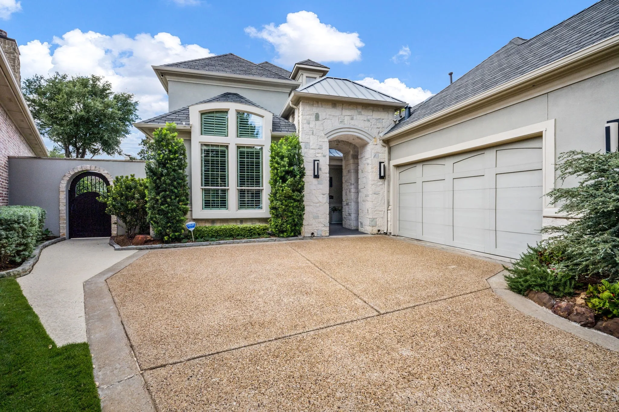 Single Family Residence For Sale in Collin County , 5809 Spring Glade Court, Plano, Texas 75093, 3 Bedroom, 4 Bathroom, 2 Garage spaces, 3,646 Sqft, built in 2001, mls#21412206, Real Estate Agent in Plano, Homes For Sale in Collin county, Homes For Sale in Plano, Realtor in Plano Texas, Real Estate Brokerage Independent Realty Texas, Luminita Cordes Realtor